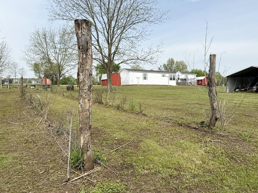 9177 South 751 Road Property Photo 28