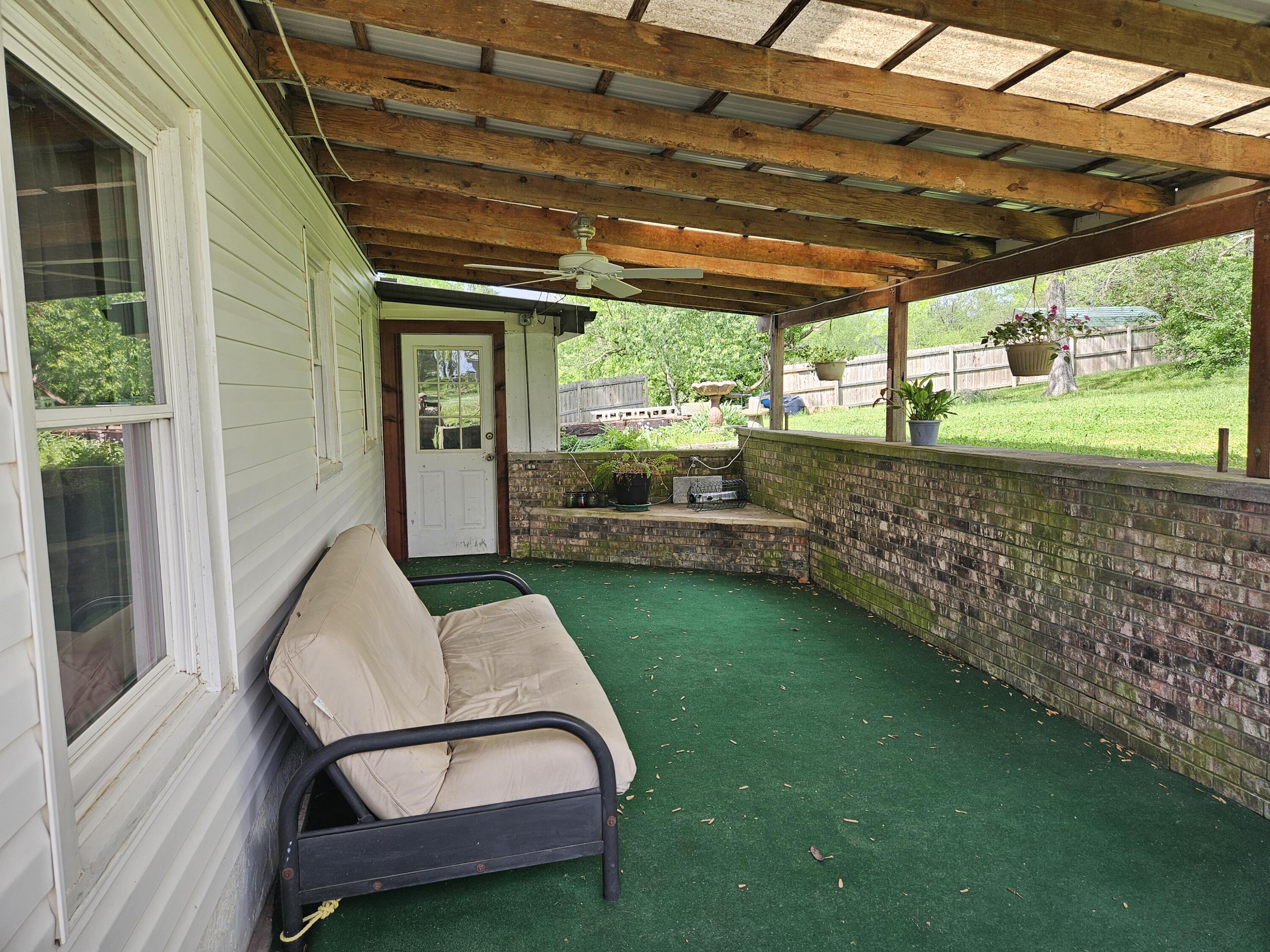 304 South Mansfield Road Property Photo 7