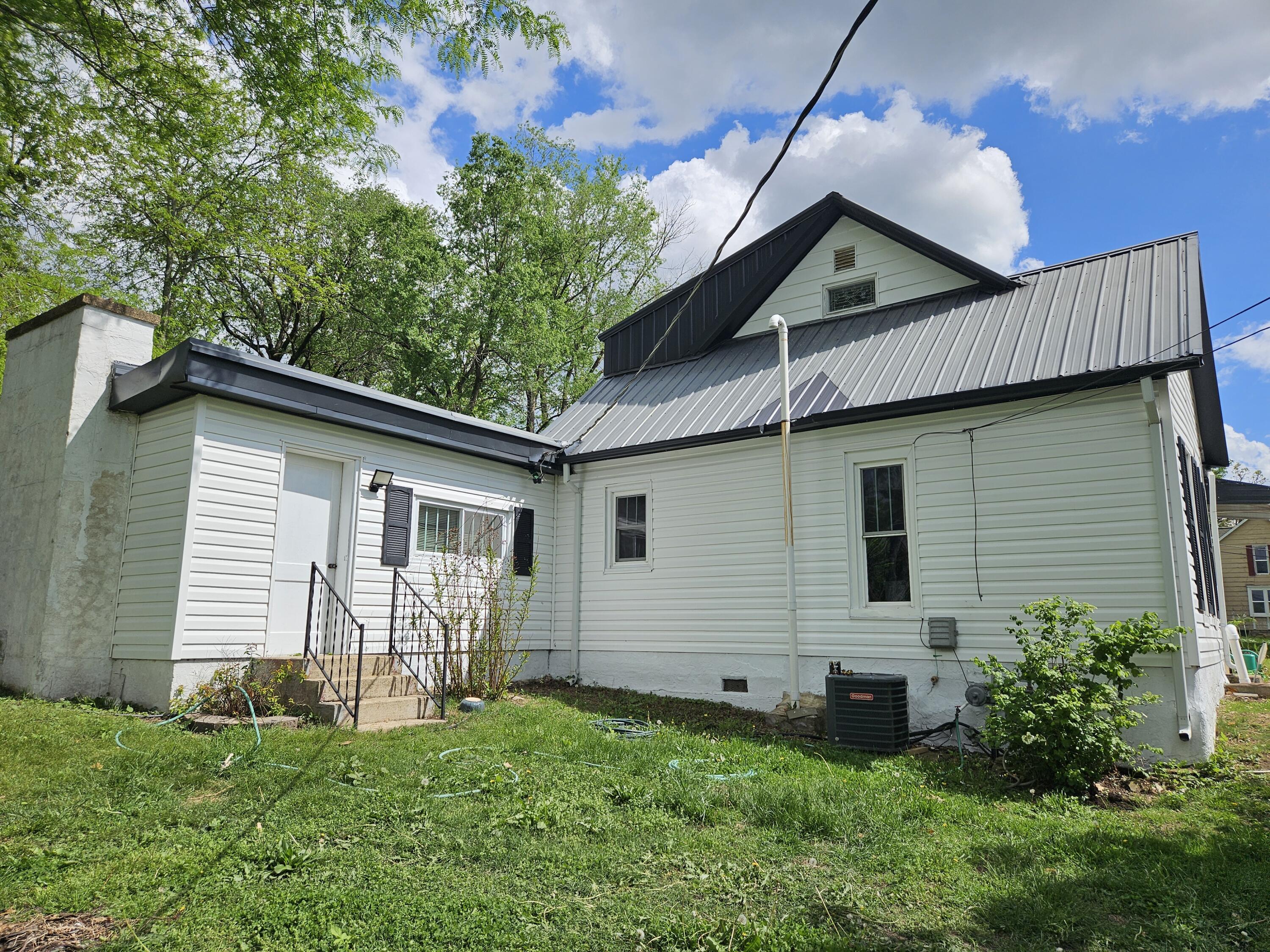 304 South Mansfield Road Property Photo 9