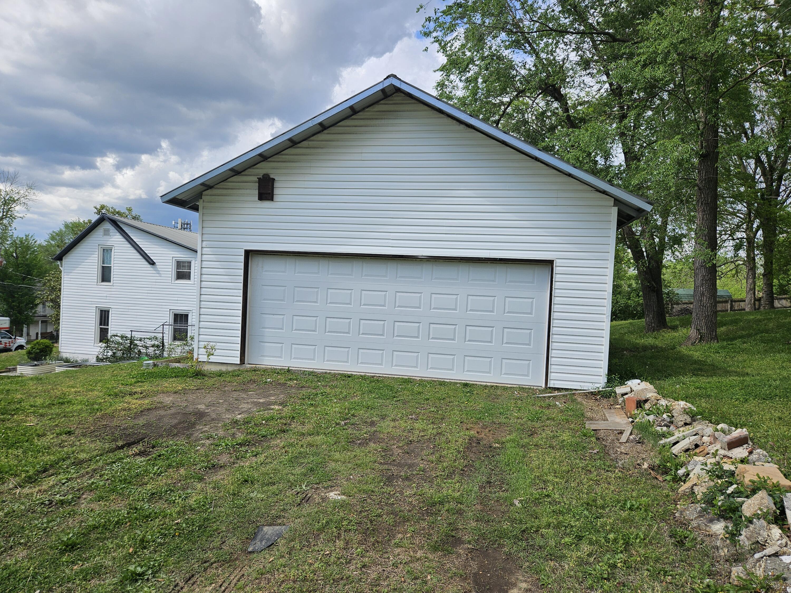 304 South Mansfield Road Property Photo 10