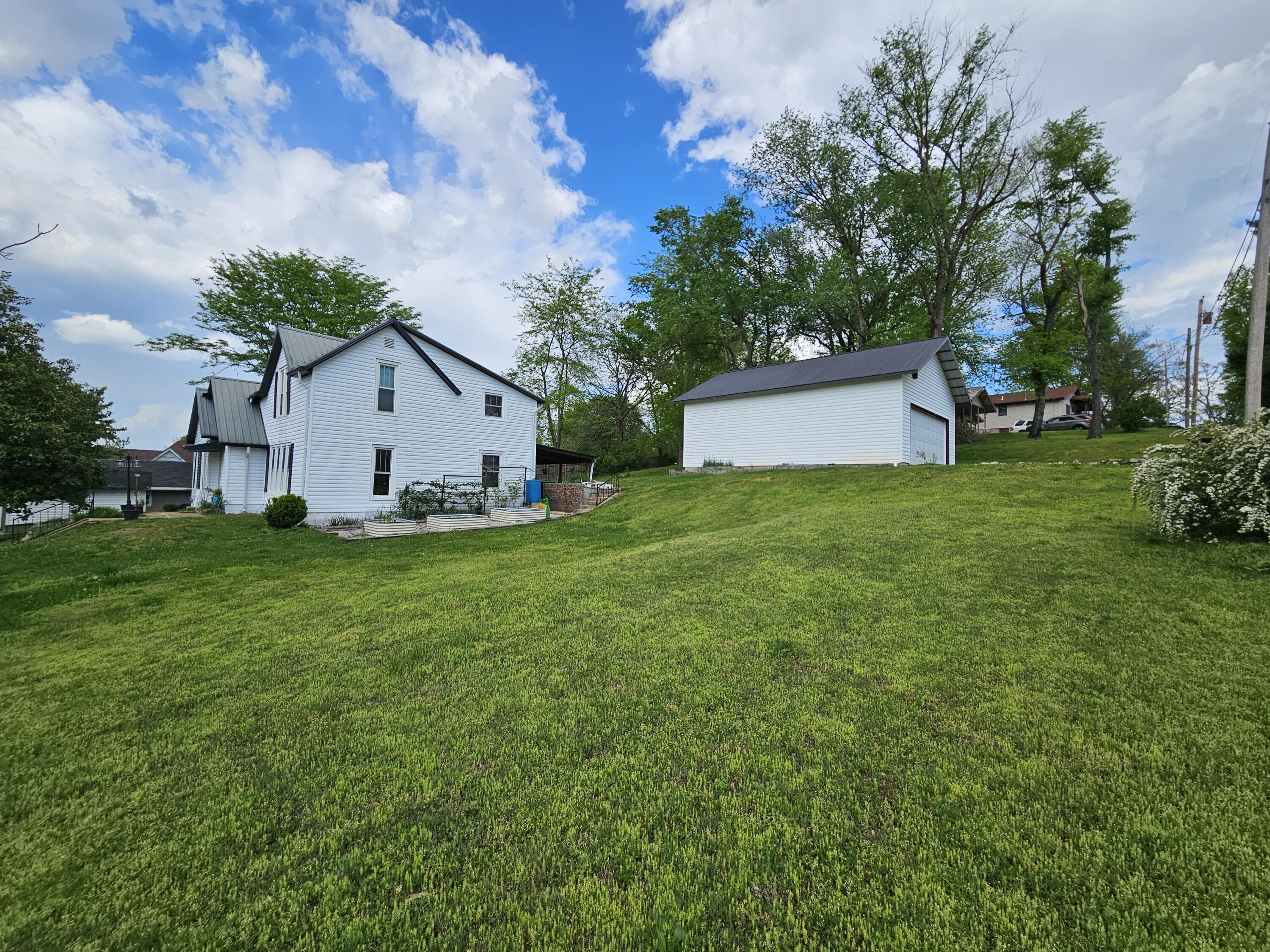 304 South Mansfield Road Property Photo 11