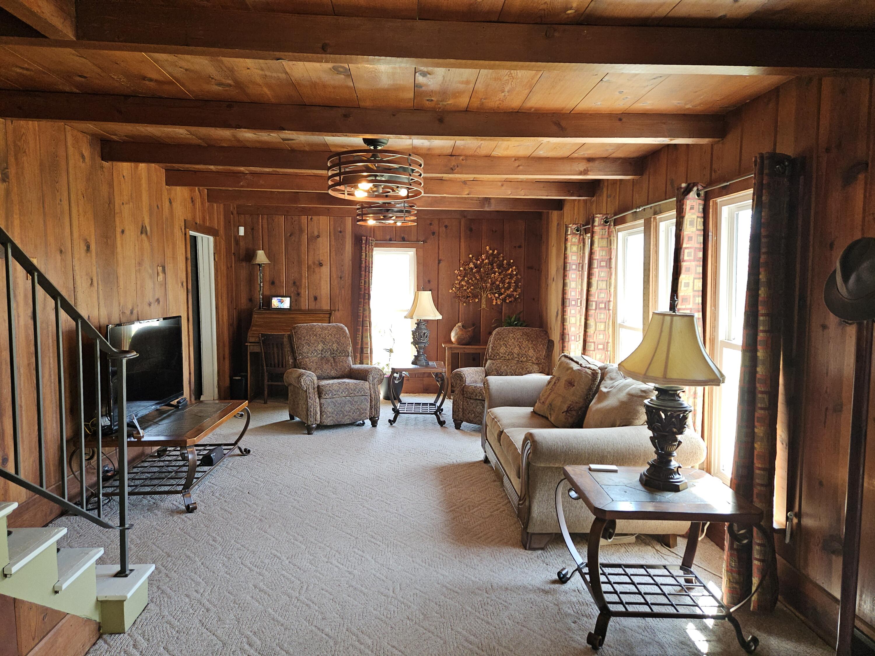 304 South Mansfield Road Property Photo 24