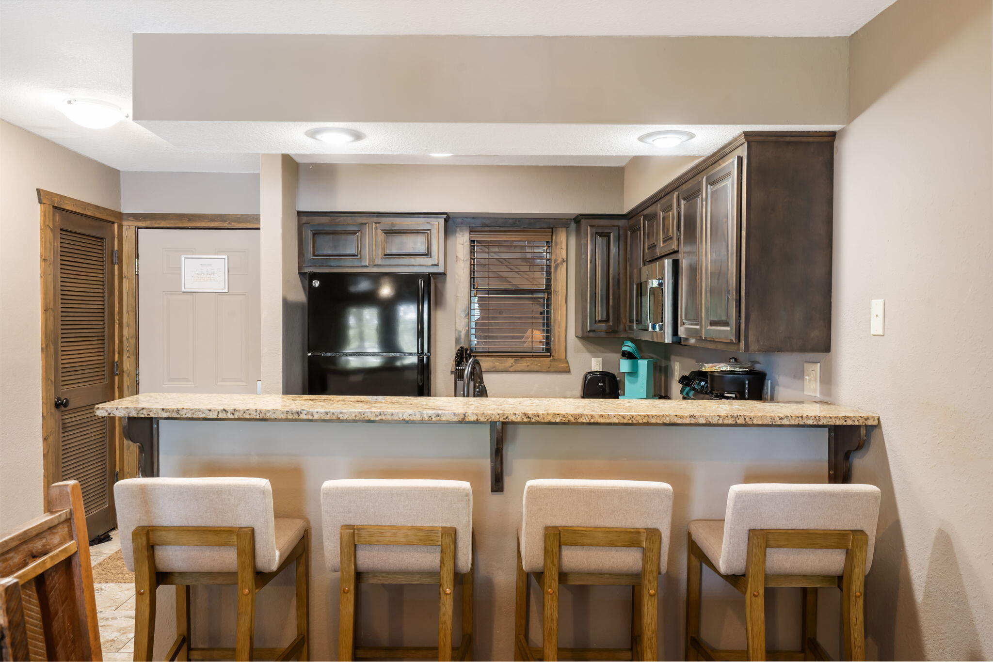 429 East Chinquapin Circle Property Photo 4