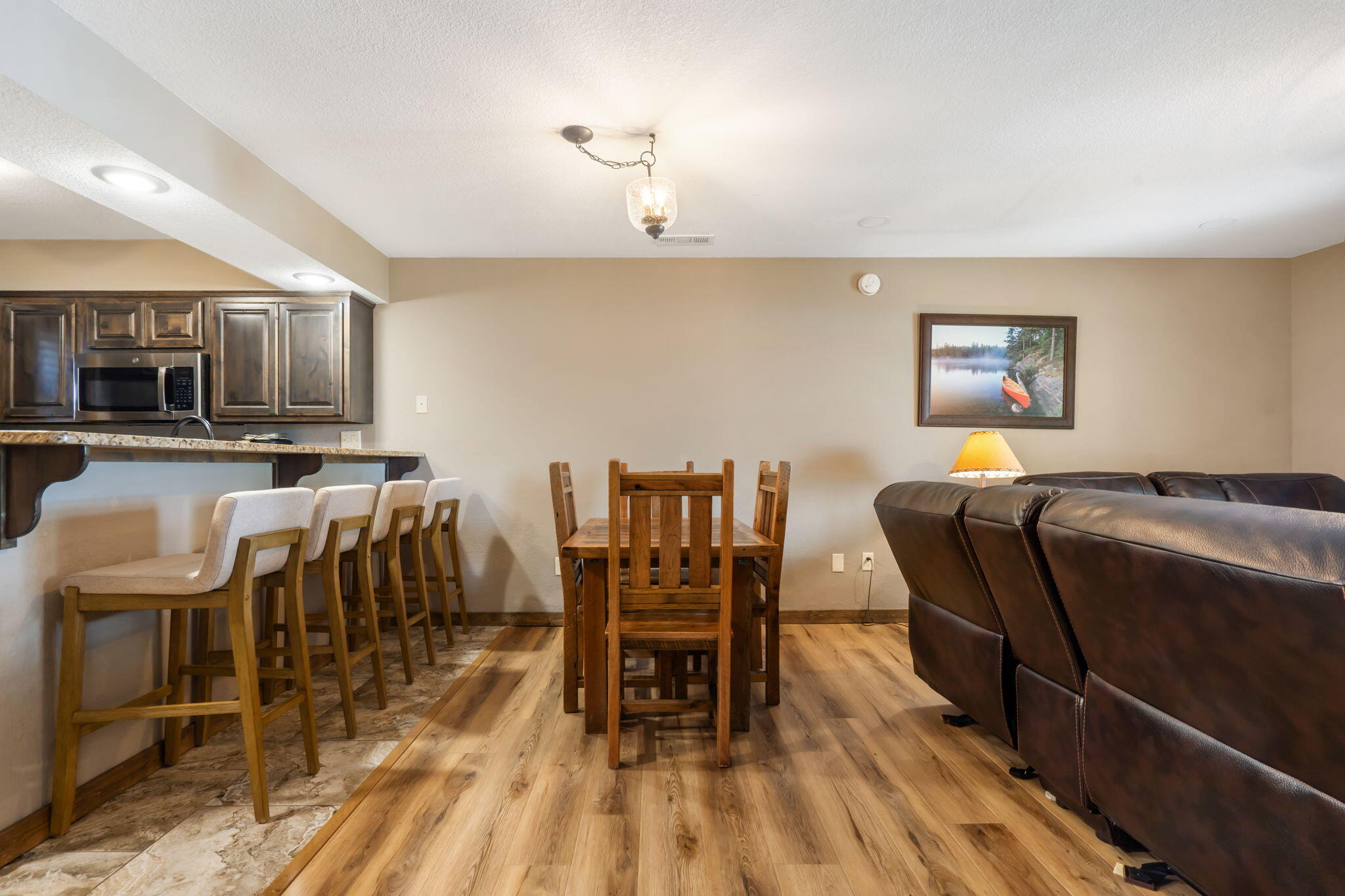 429 East Chinquapin Circle Property Photo 6
