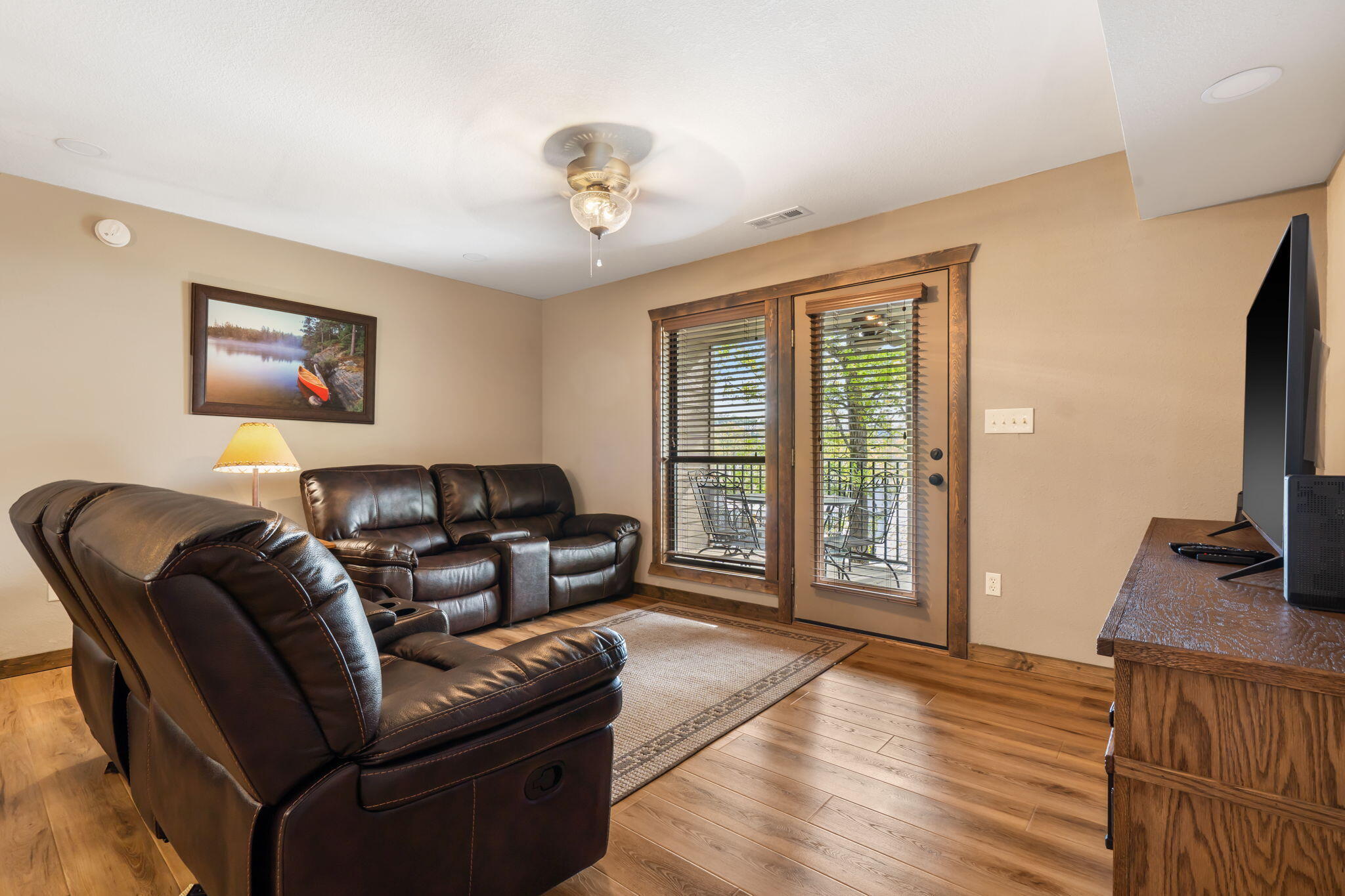429 East Chinquapin Circle Property Photo 7