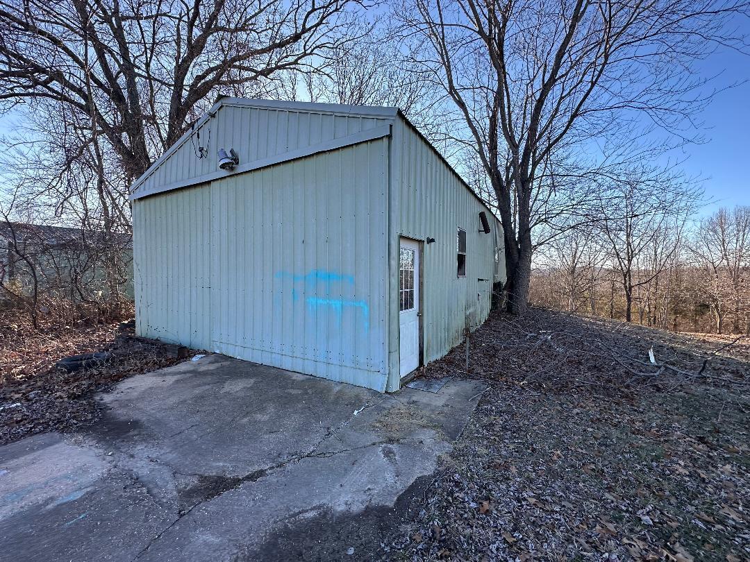 629 South Eagle Street Property Photo 3