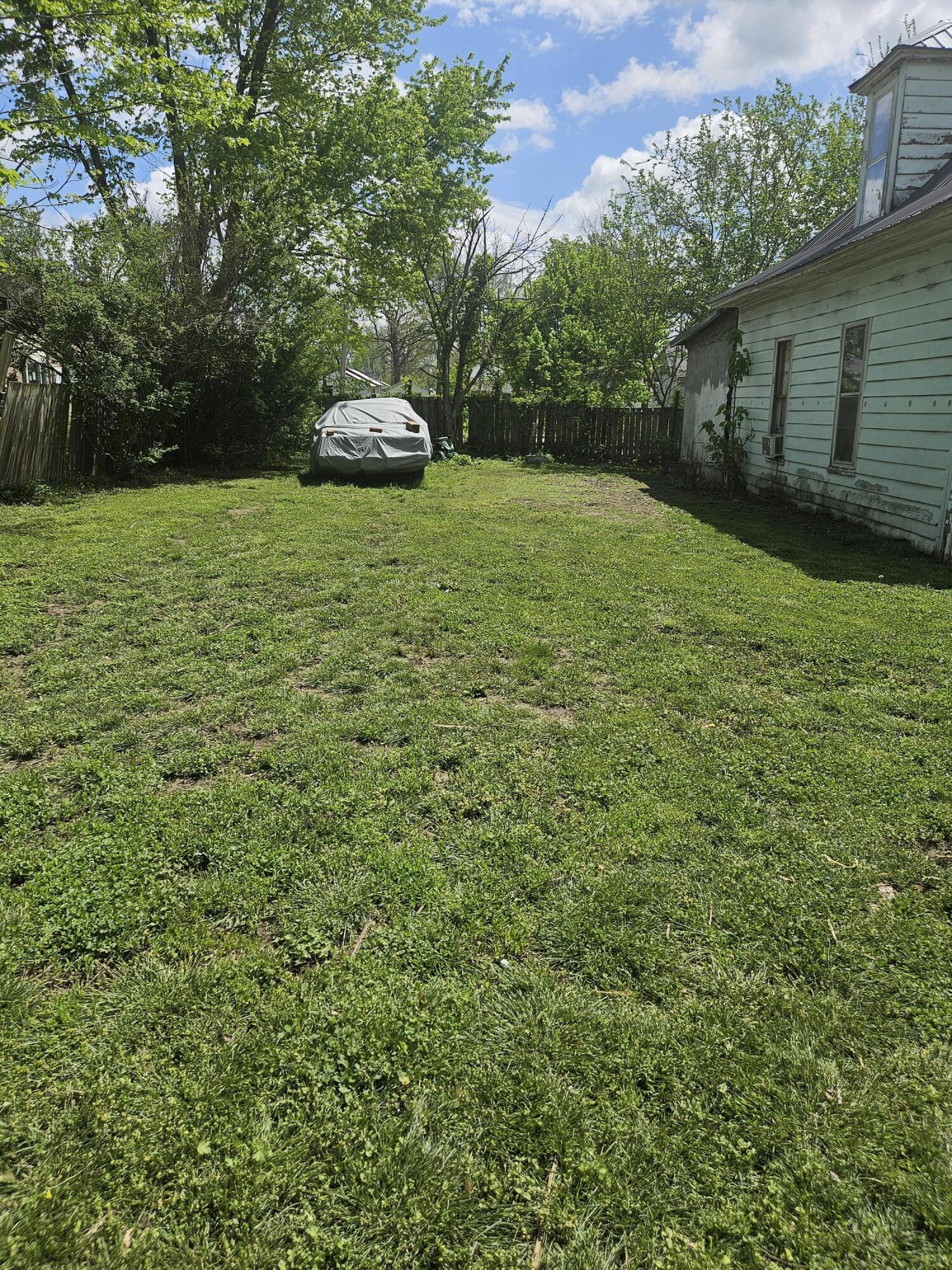 110 North Elm Street Property Photo 2