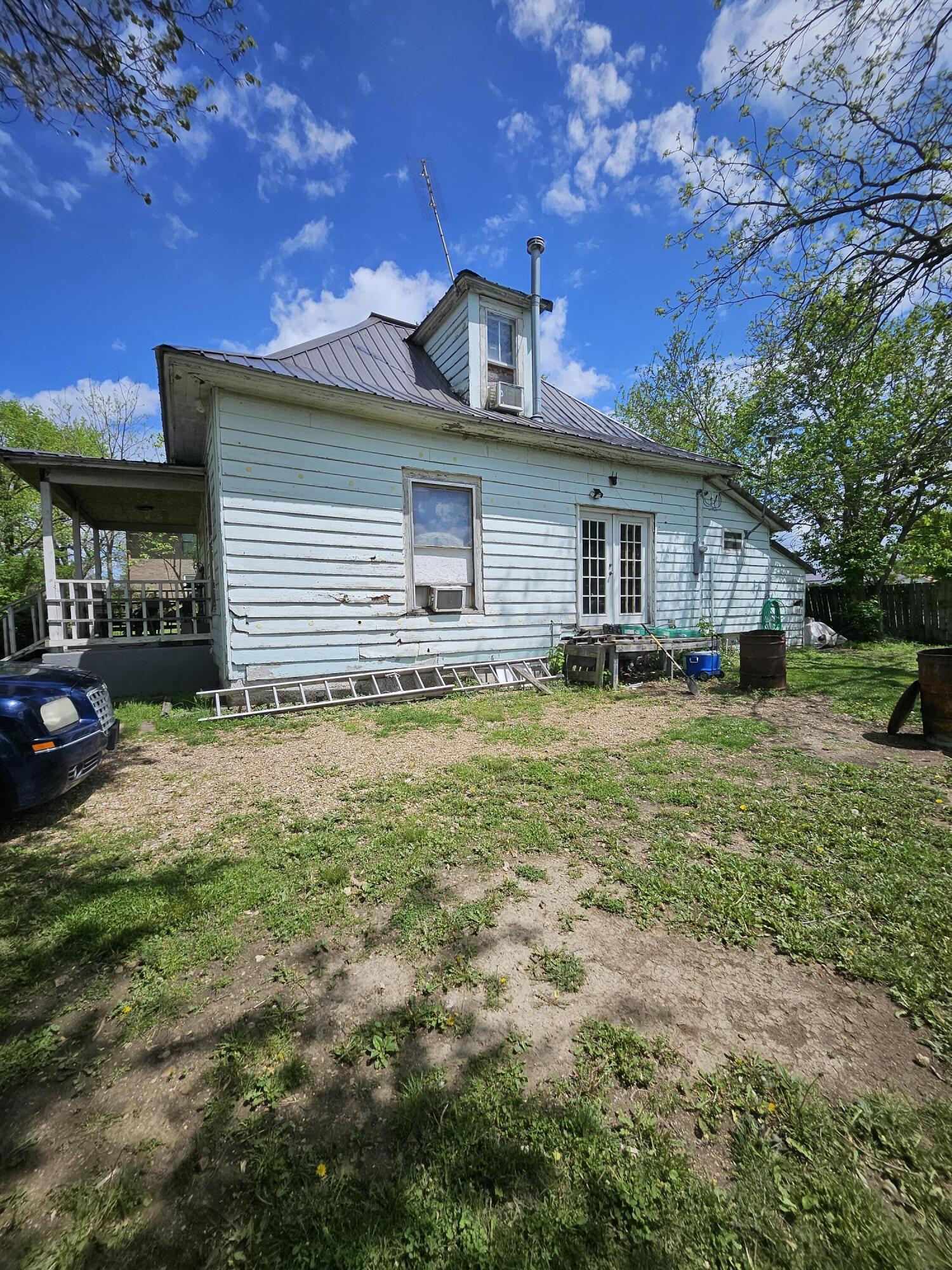 110 North Elm Street Property Photo 5
