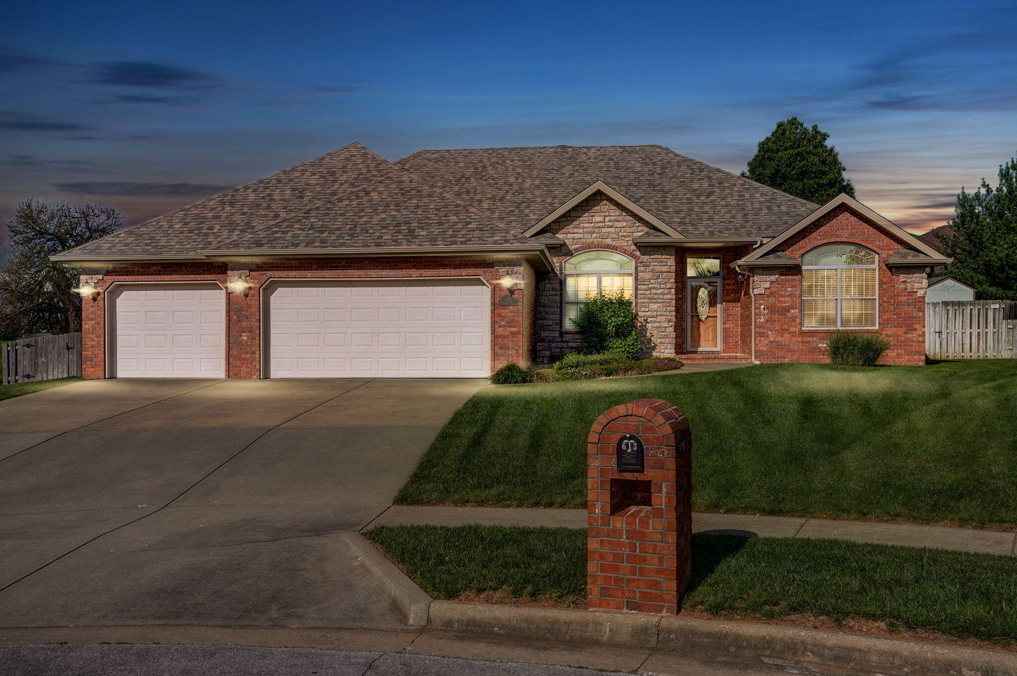 613 Meadowgate Drive Property Photo 2