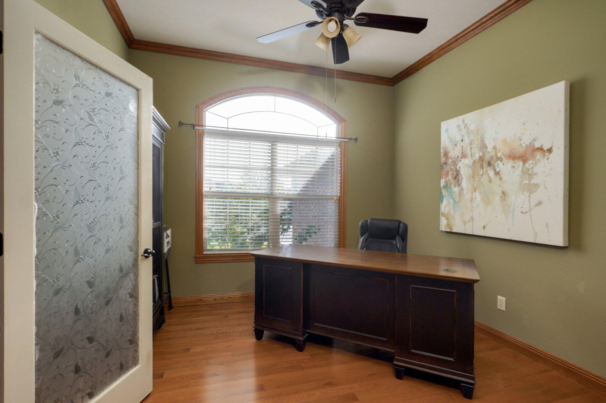 613 Meadowgate Drive Property Photo 6