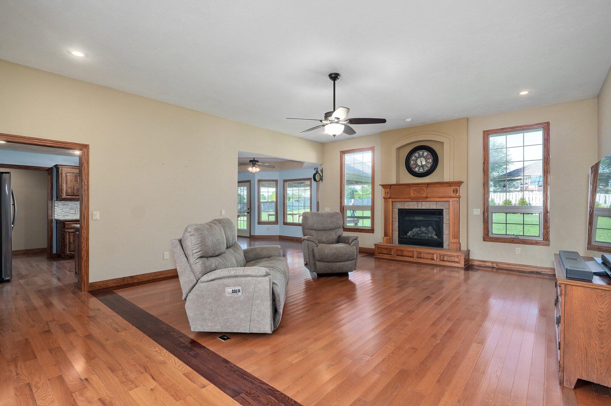 613 Meadowgate Drive Property Photo 7