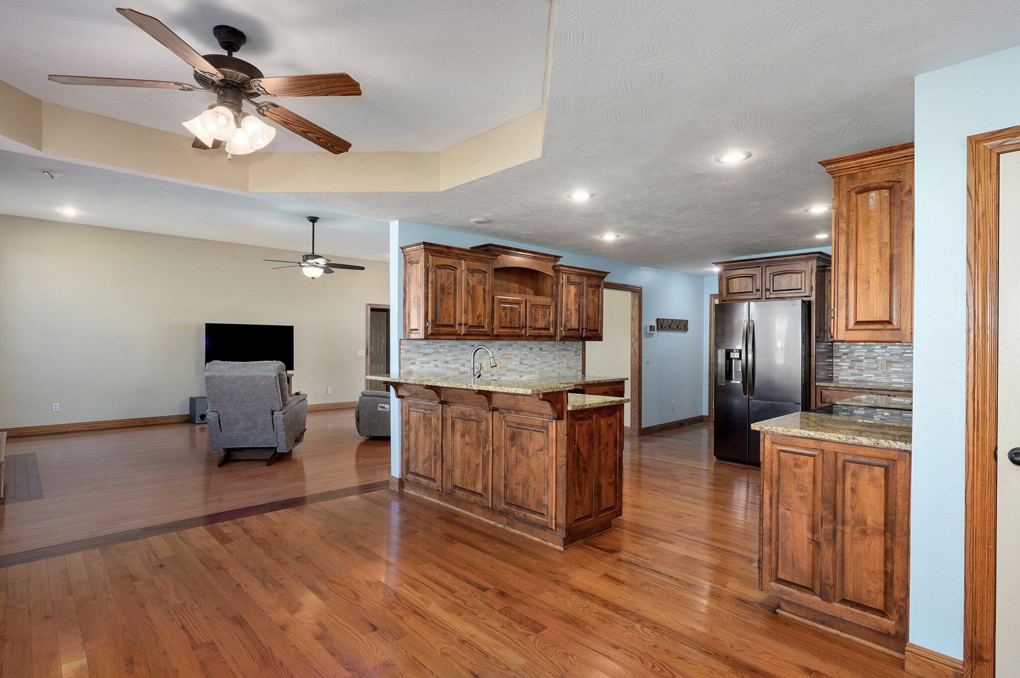 613 Meadowgate Drive Property Photo 10