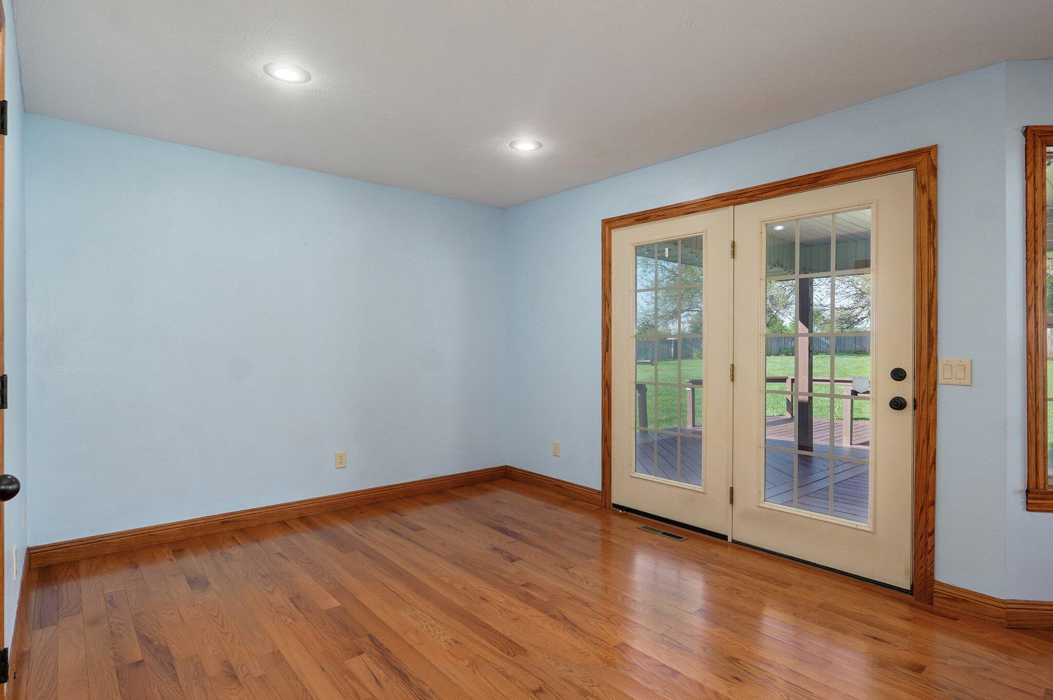 613 Meadowgate Drive Property Photo 16