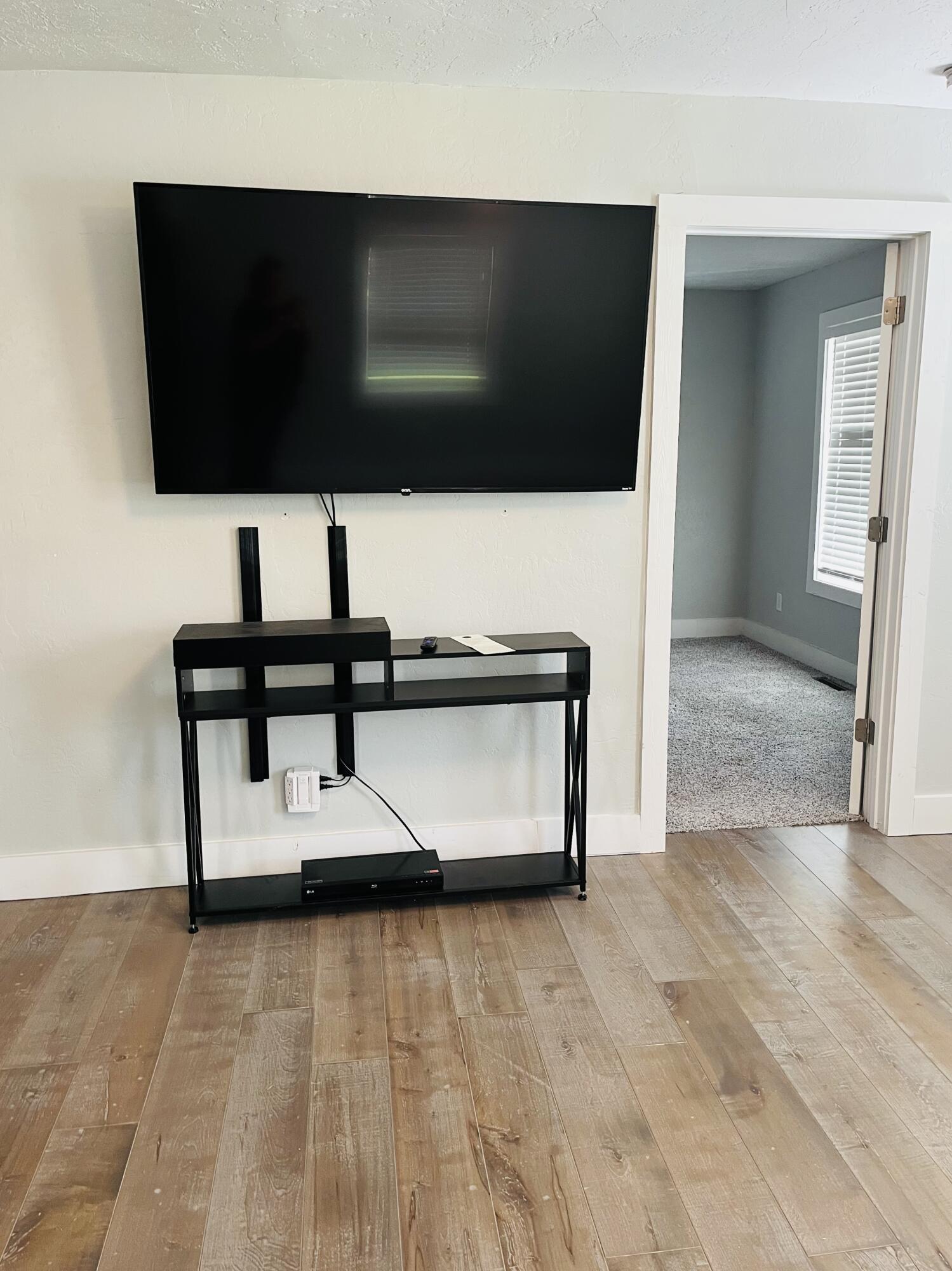 404 South Boston Avenue Property Photo 9