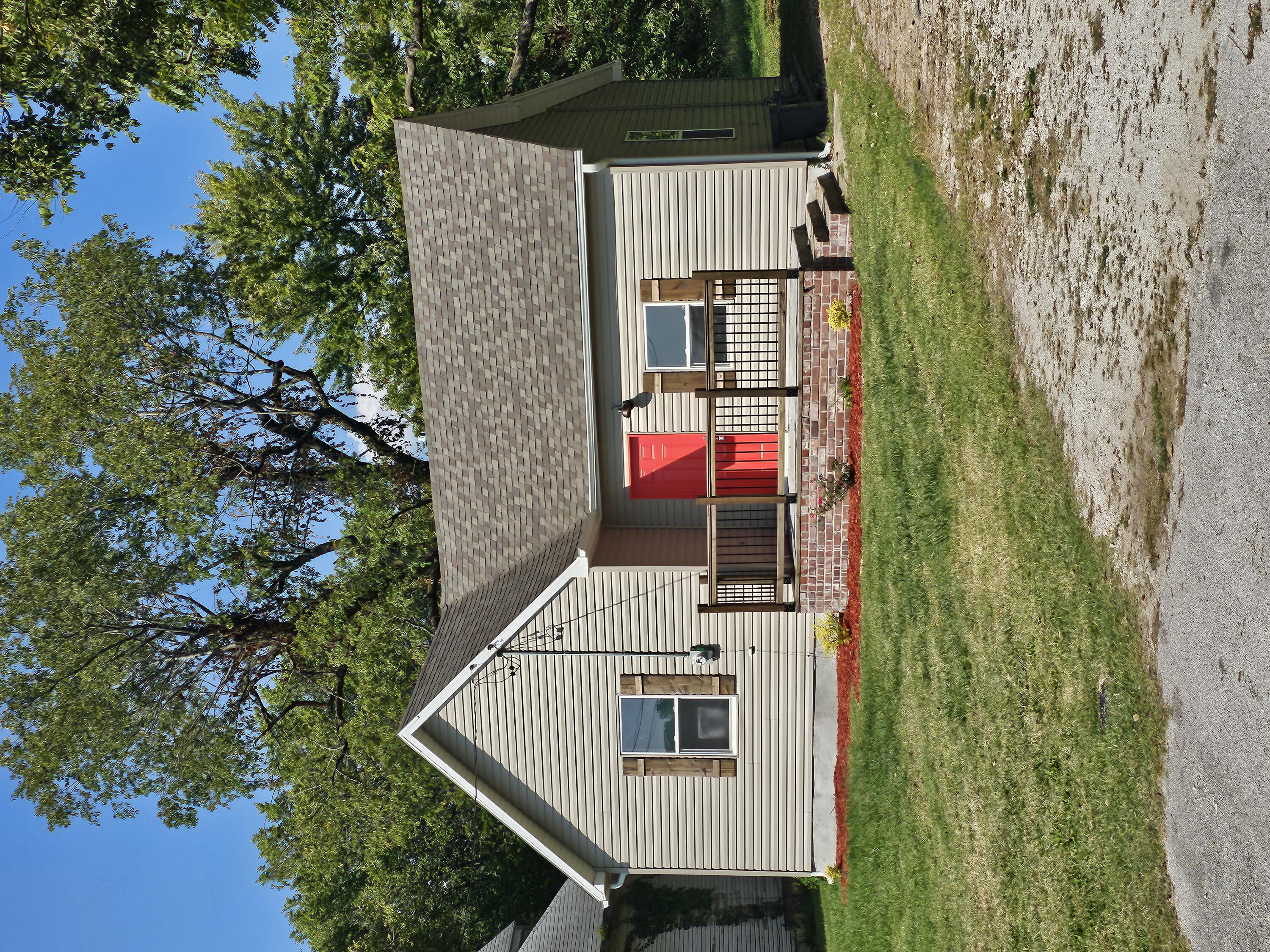 1307 East Locust Street Property Photo
