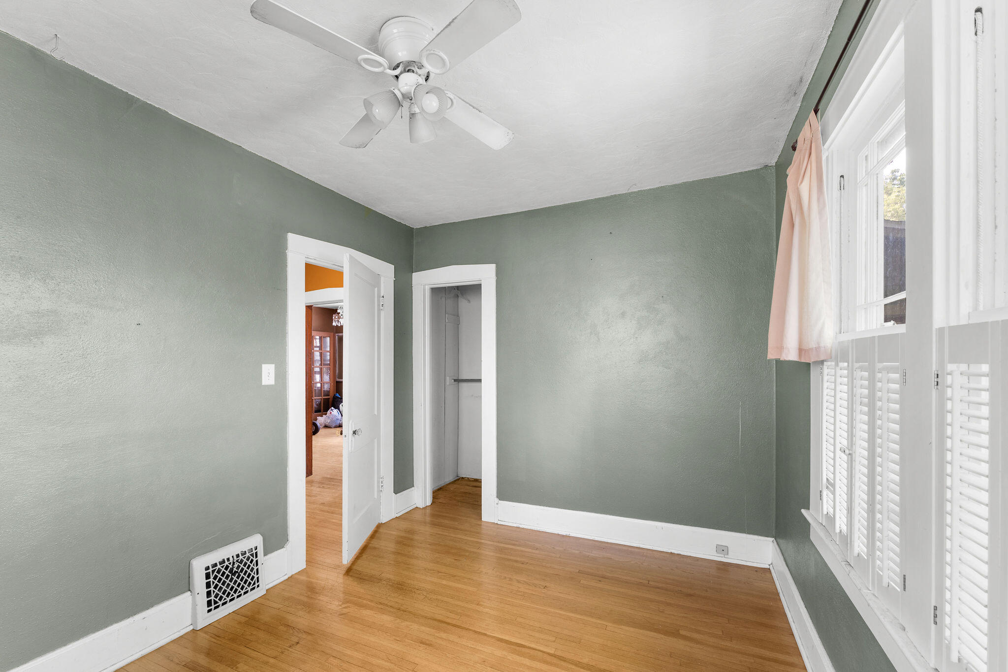 937 South Fremont Avenue Property Photo 15