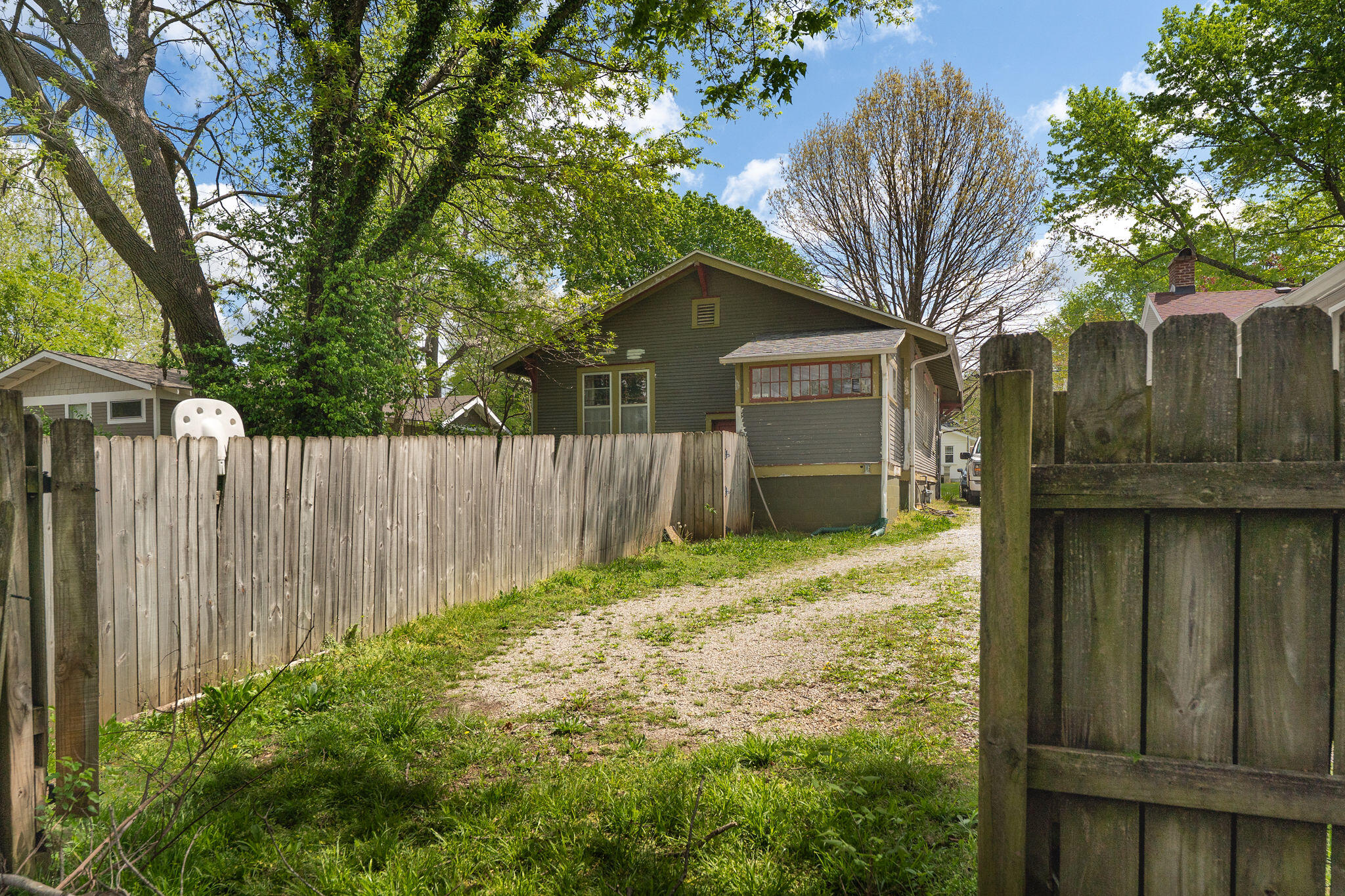 937 South Fremont Avenue Property Photo 25