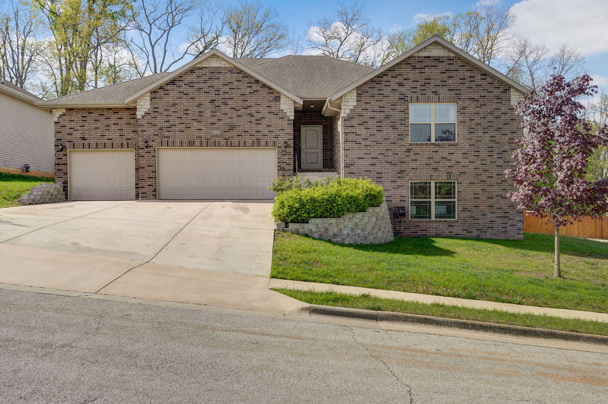 Real Estate Main Image