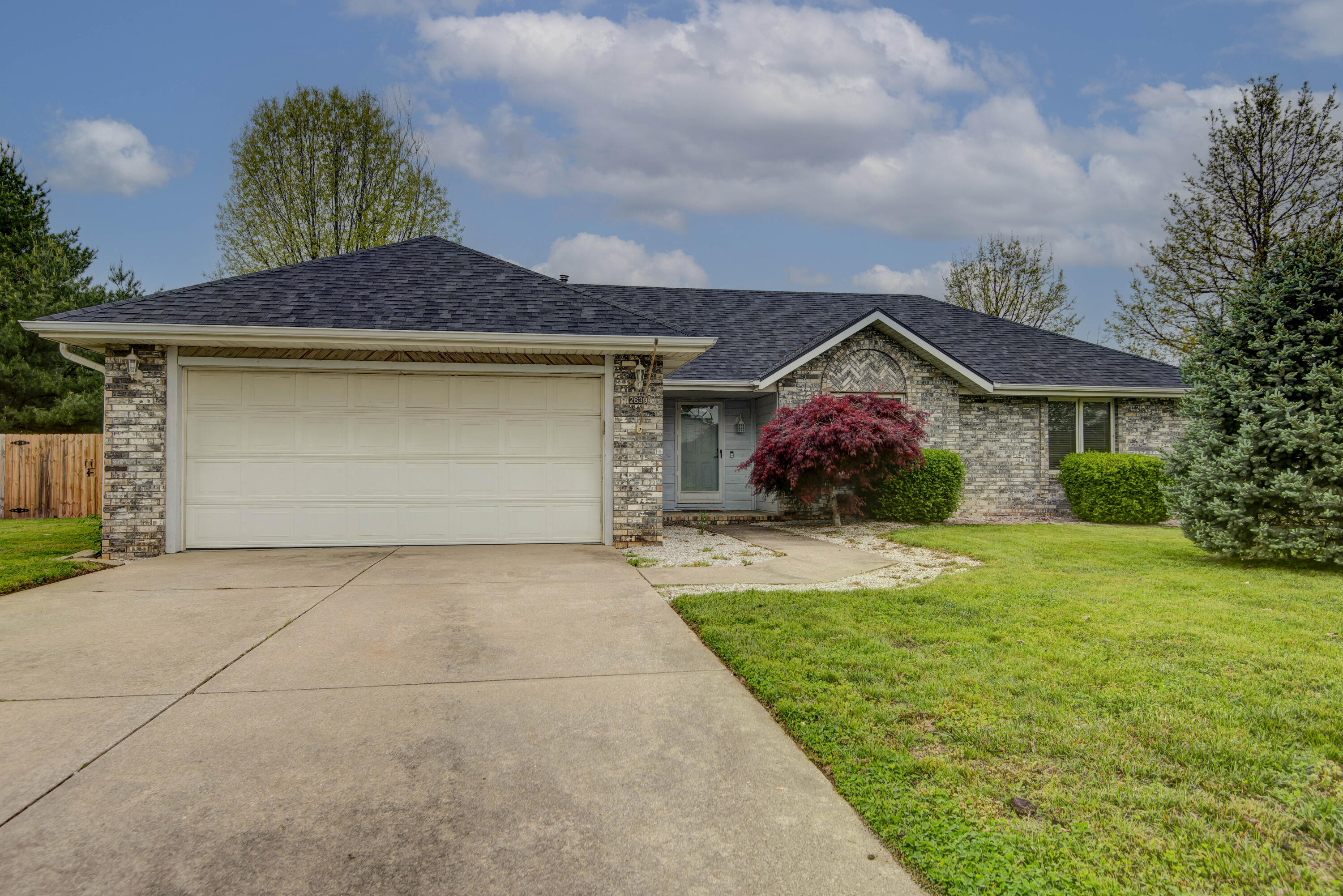 2639 North Wildberry Court Property Photo 2