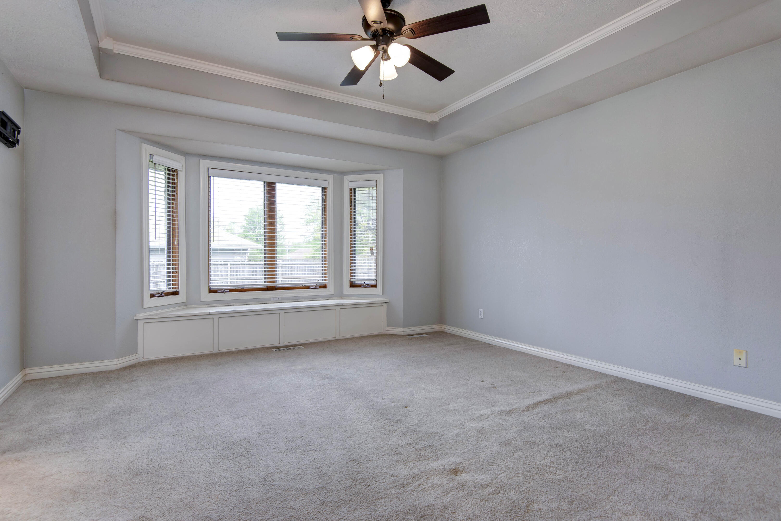 2639 North Wildberry Court Property Photo 9