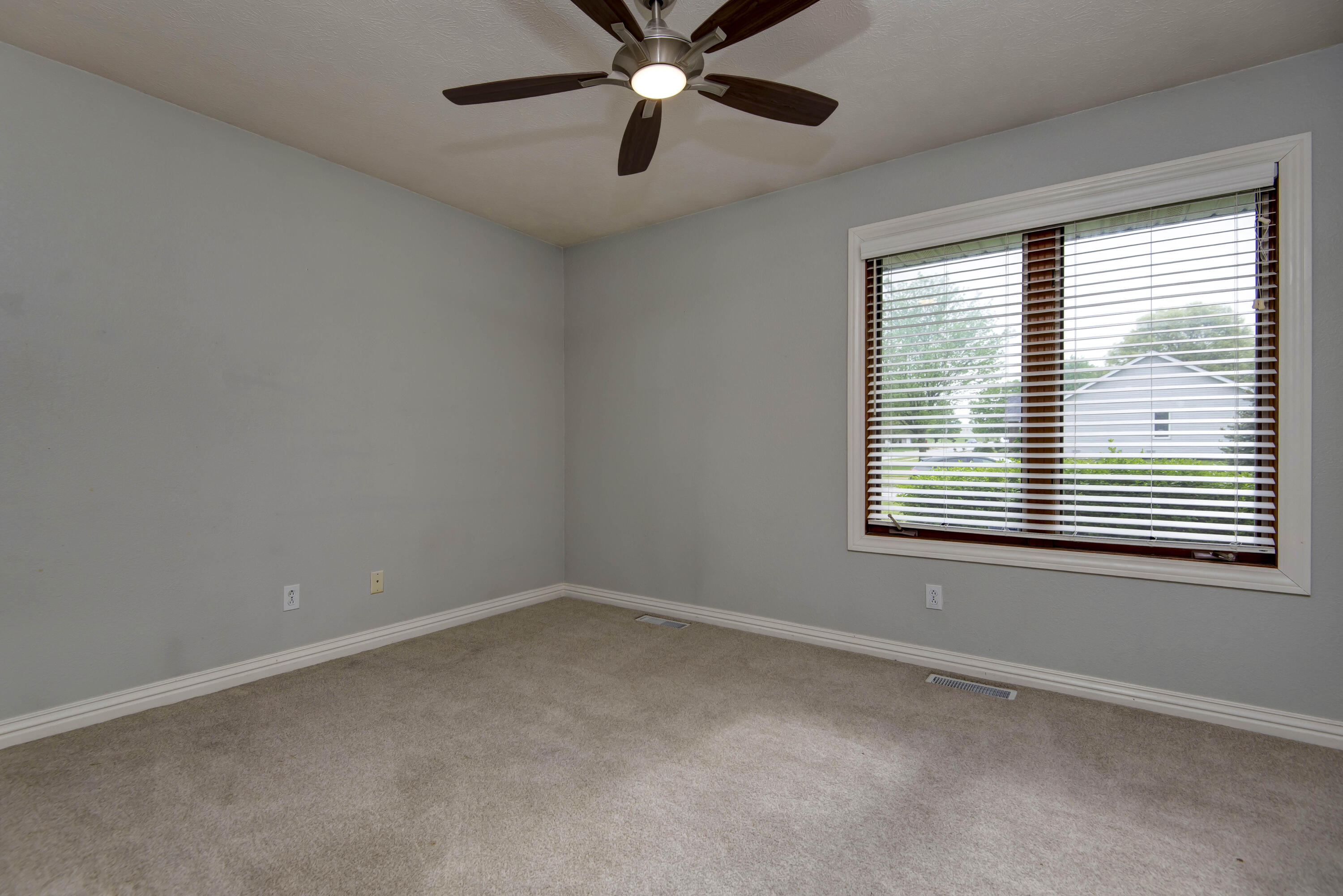 2639 North Wildberry Court Property Photo 14