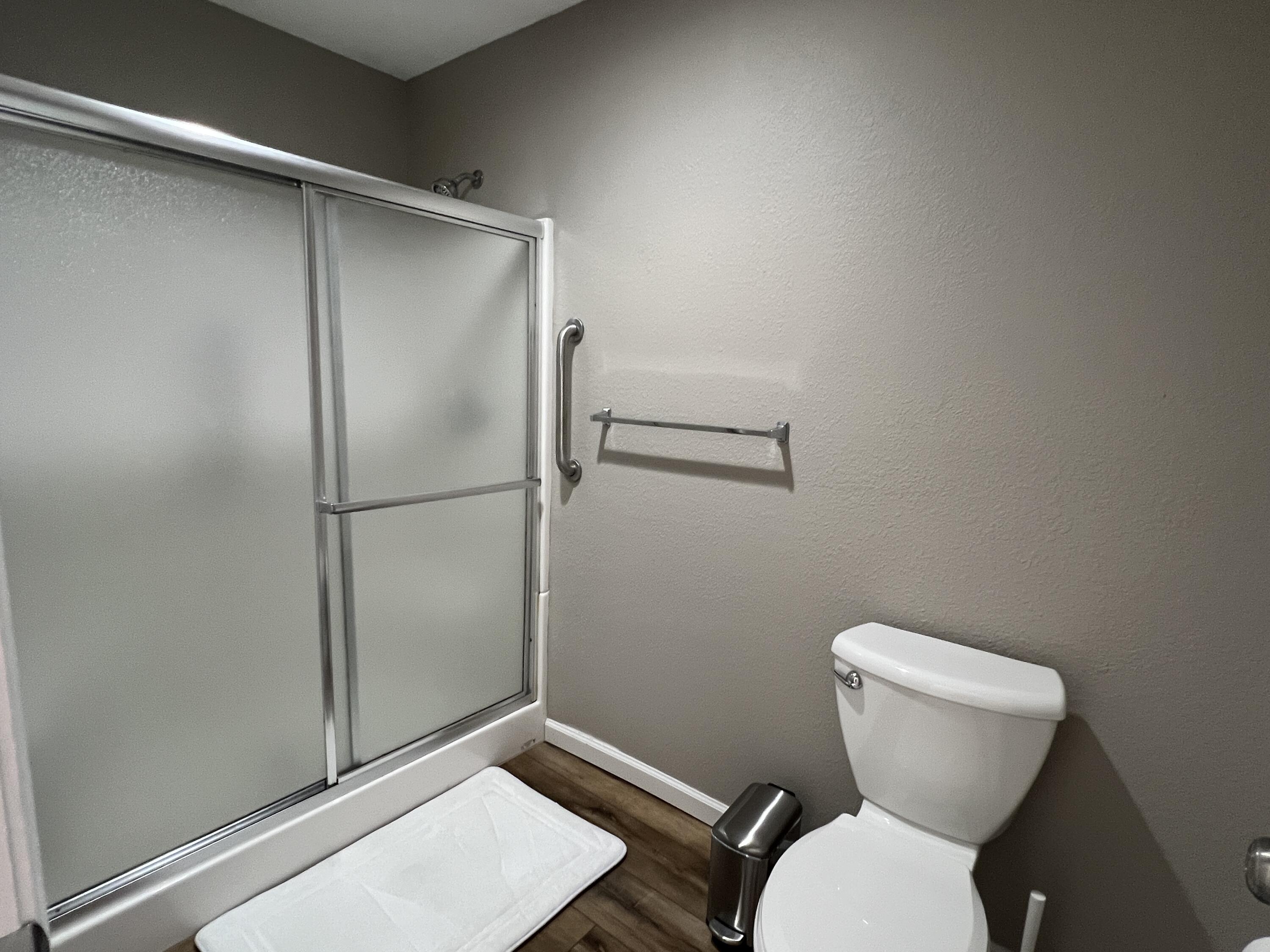 2700 Green Mountain Drive Property Photo 40