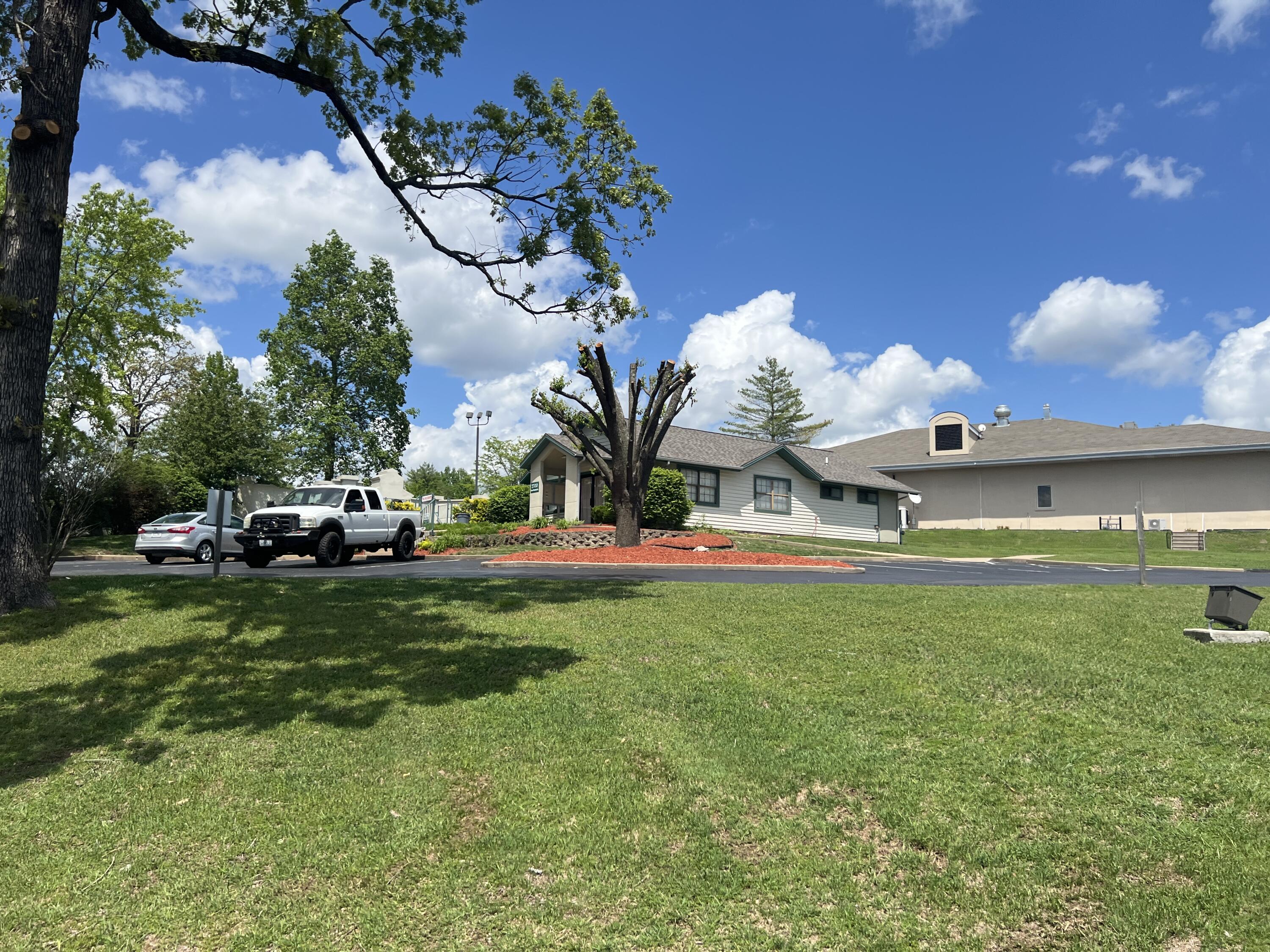2700 Green Mountain Drive Property Photo 49