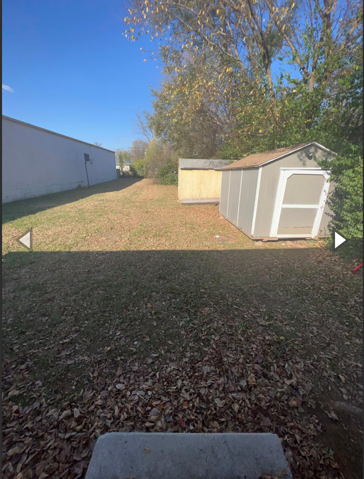 2551 West Grand Street Property Photo 8