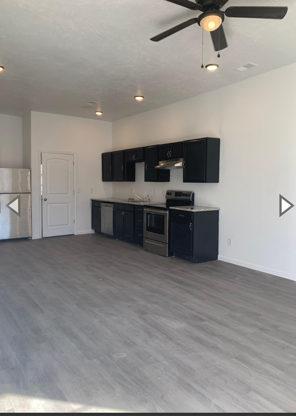 522 South Broadway Avenue Property Photo 2