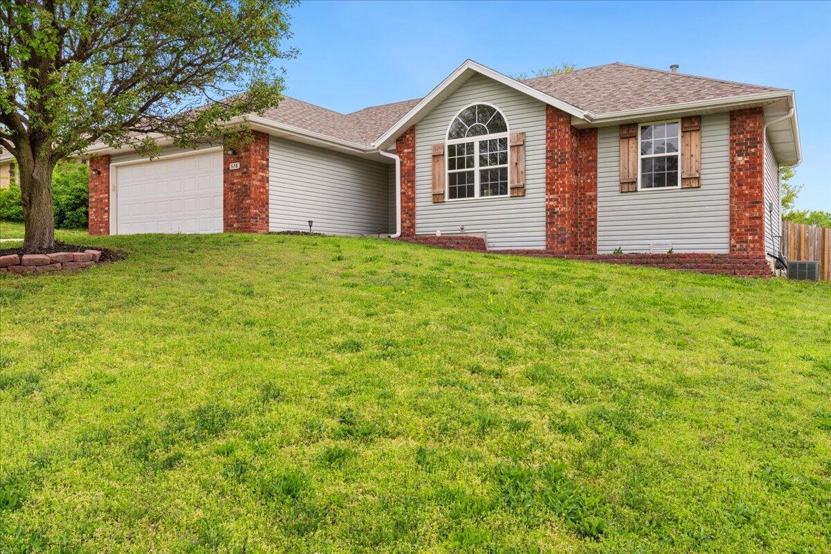 576 South Kings Gate Court Property Photo 1