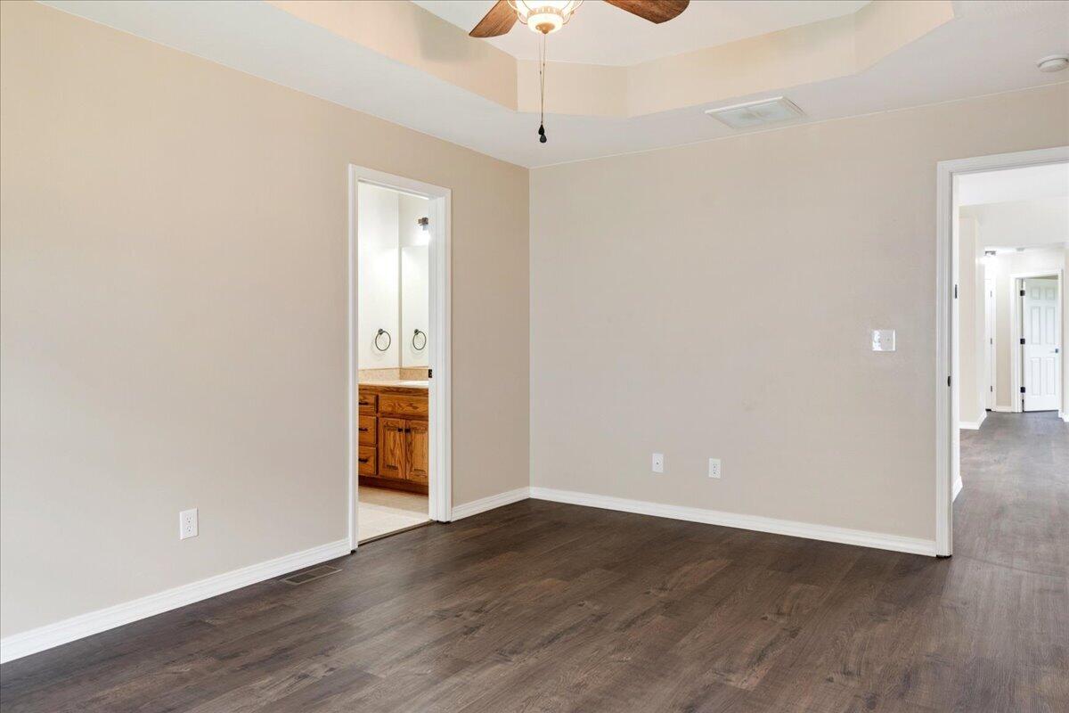 576 South Kings Gate Court Property Photo 14