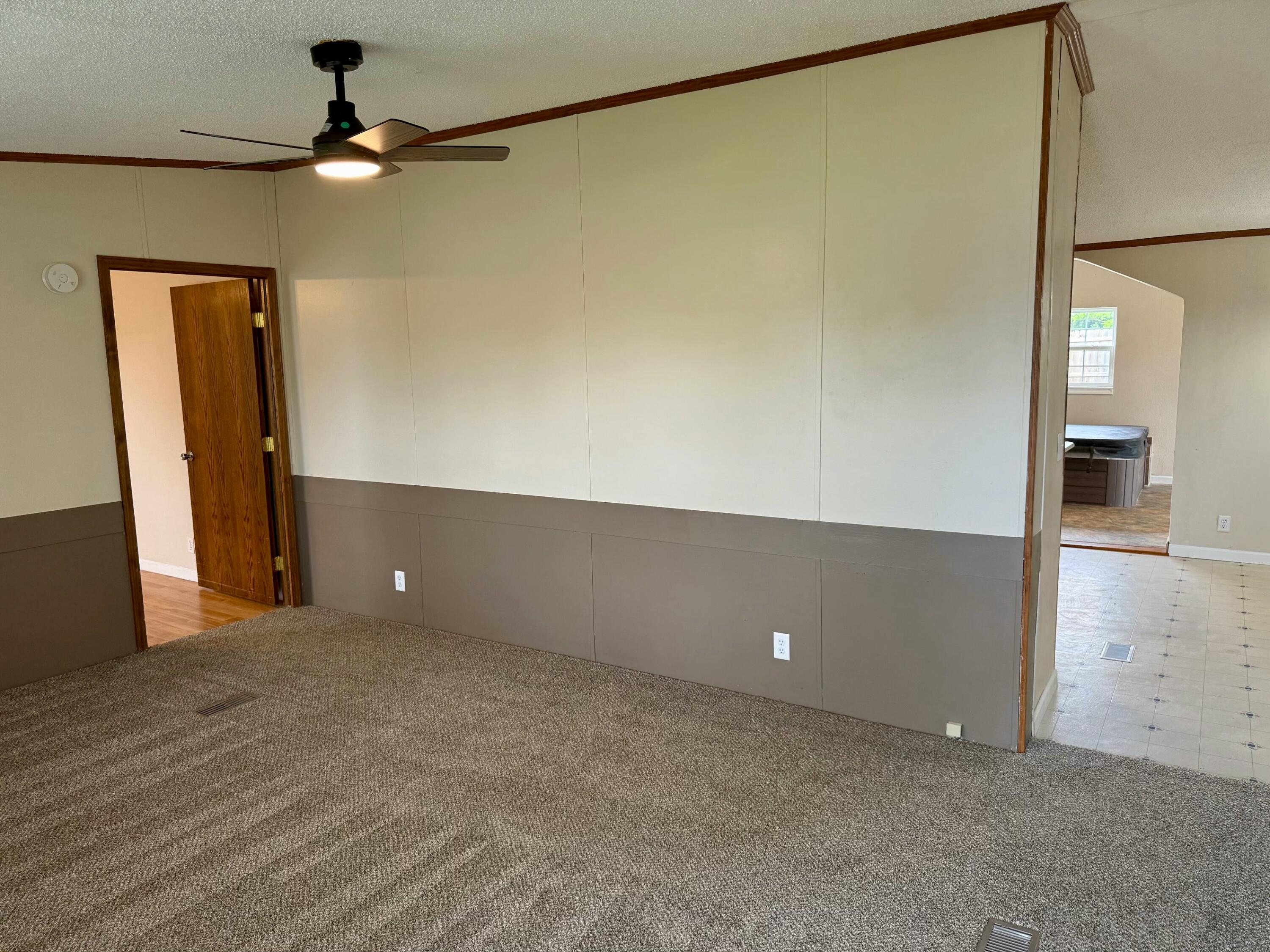 140 Kelli Circle Property Photo 3