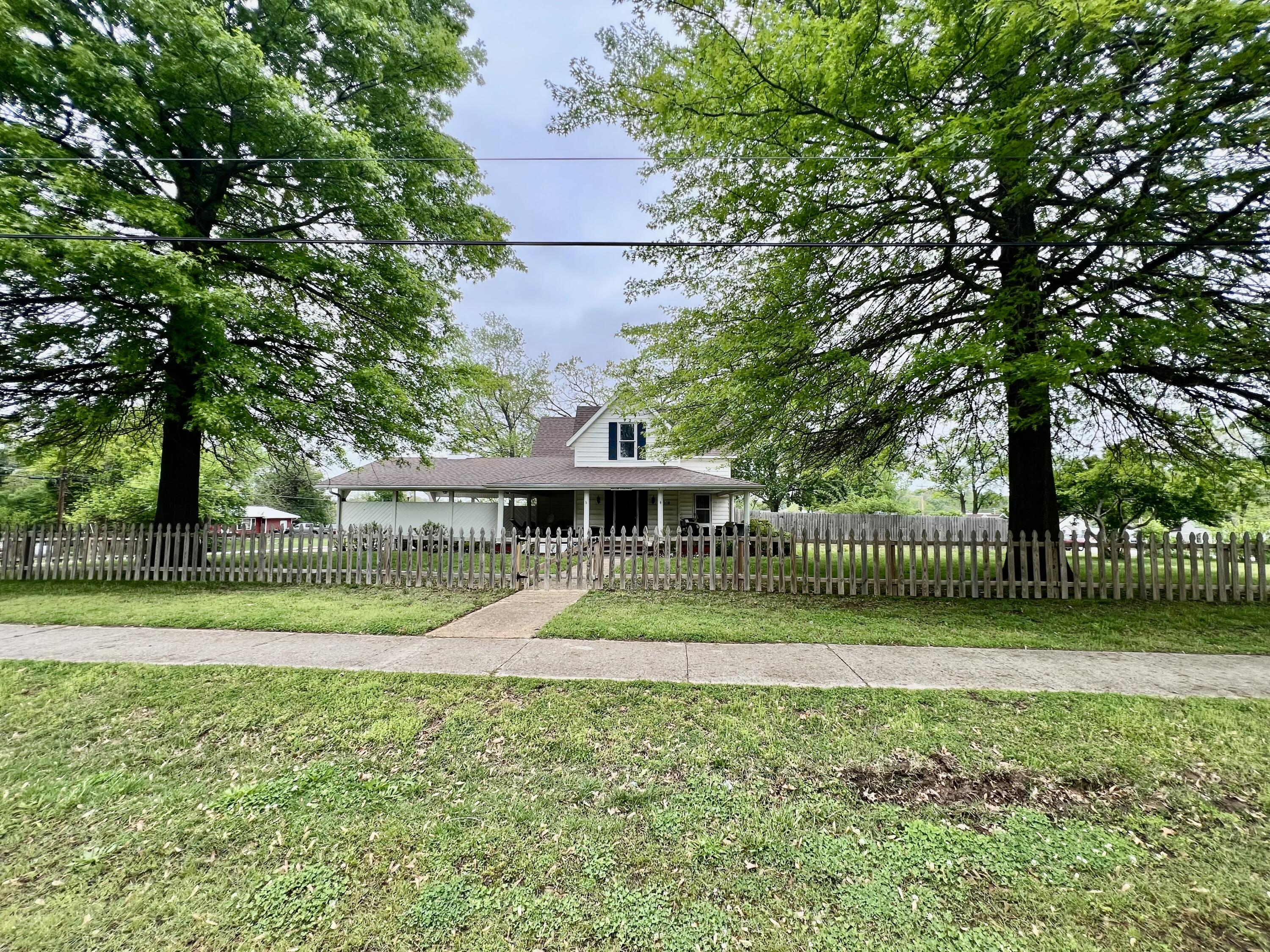 Real Estate Main Image