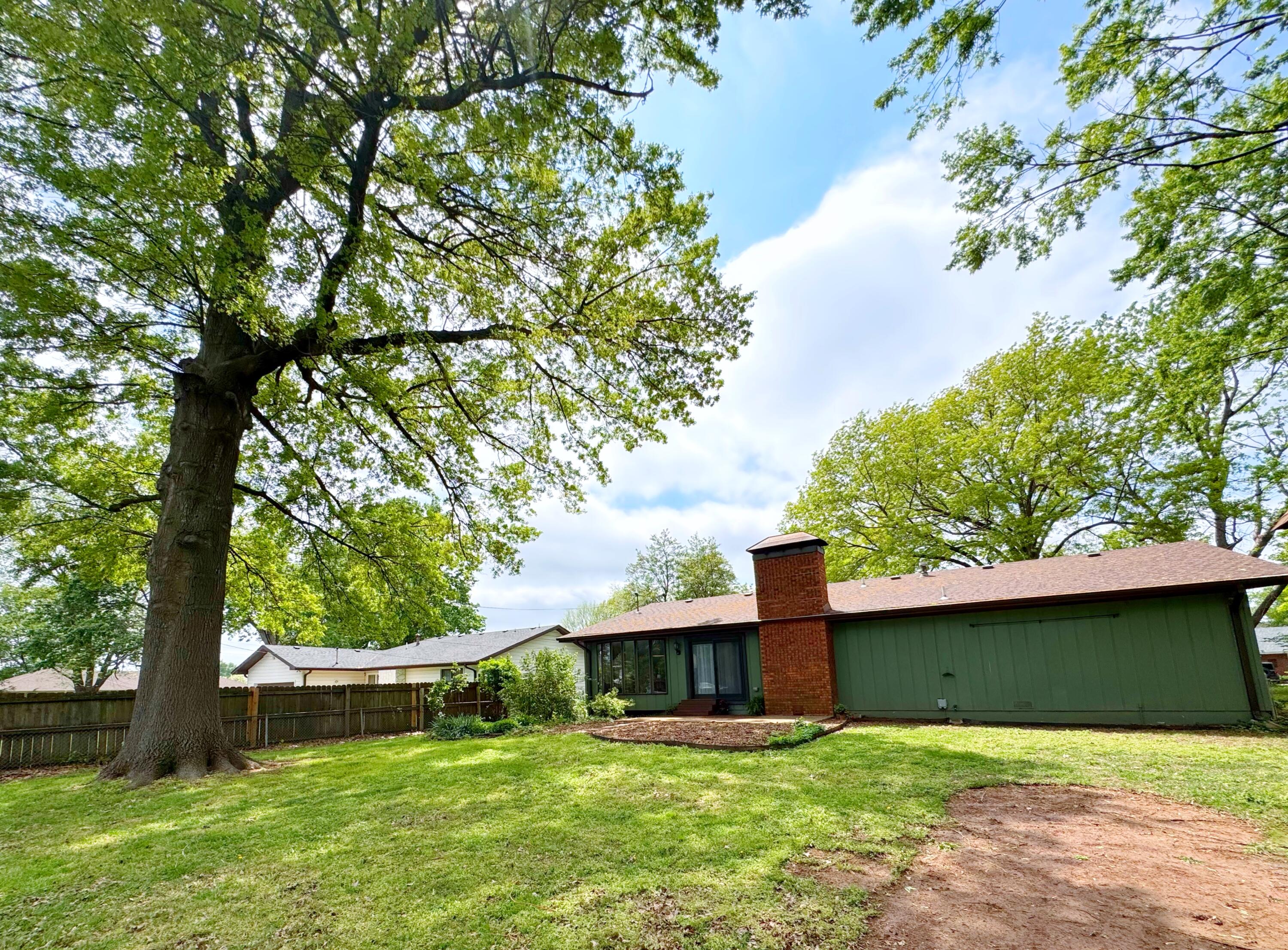 4084 South Eaton Avenue Property Photo 29
