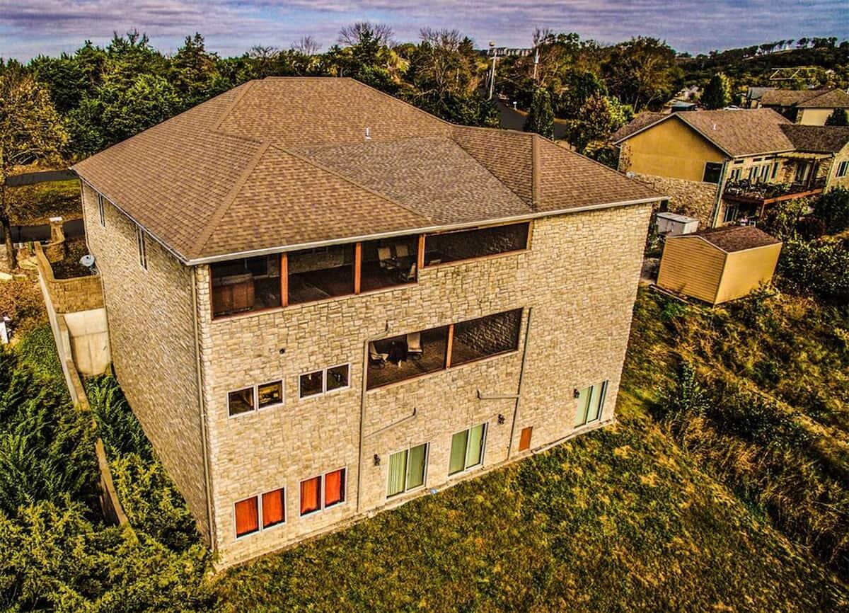 48 King Circle Property Photo 4