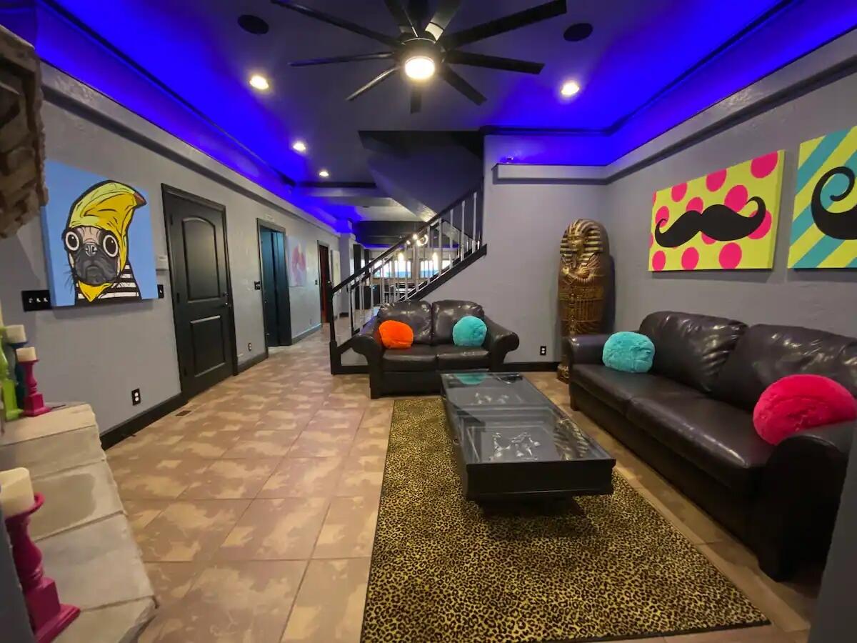 48 King Circle Property Photo 5