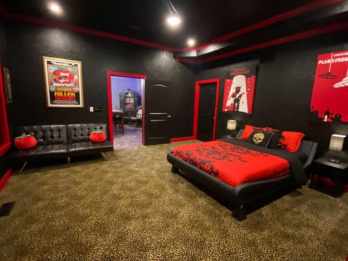 48 King Circle Property Photo 13