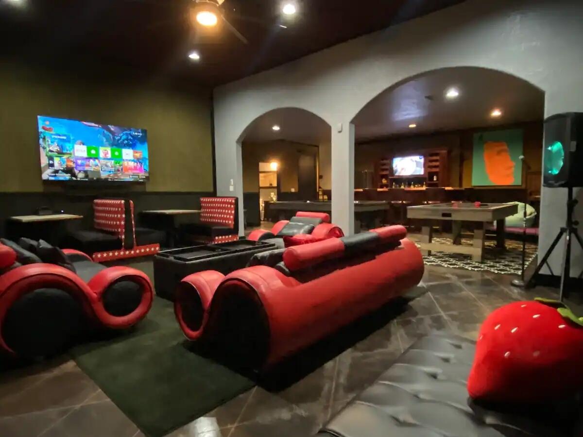 48 King Circle Property Photo 31