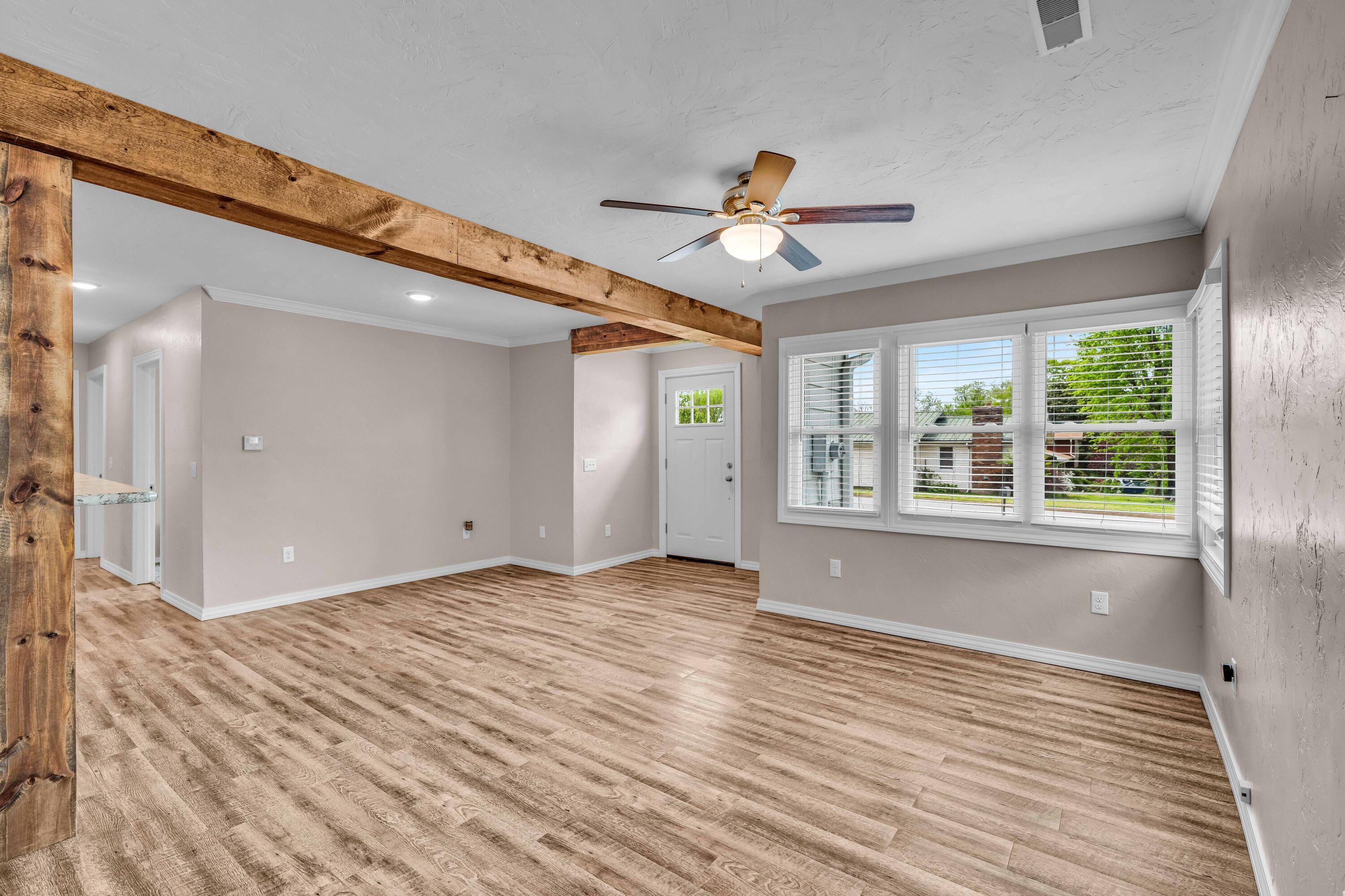 818 North Utah Street Property Photo 14