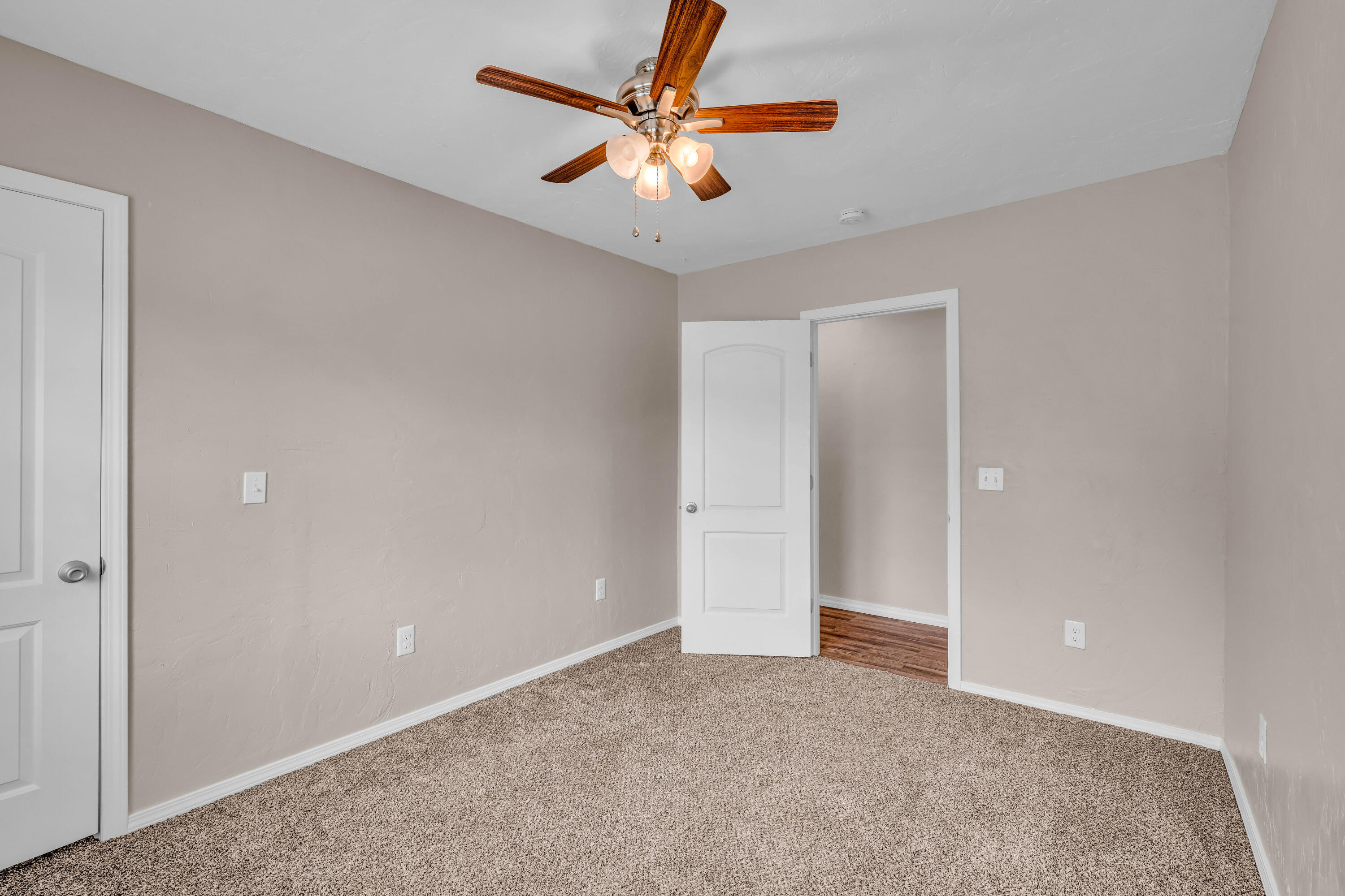 818 North Utah Street Property Photo 29