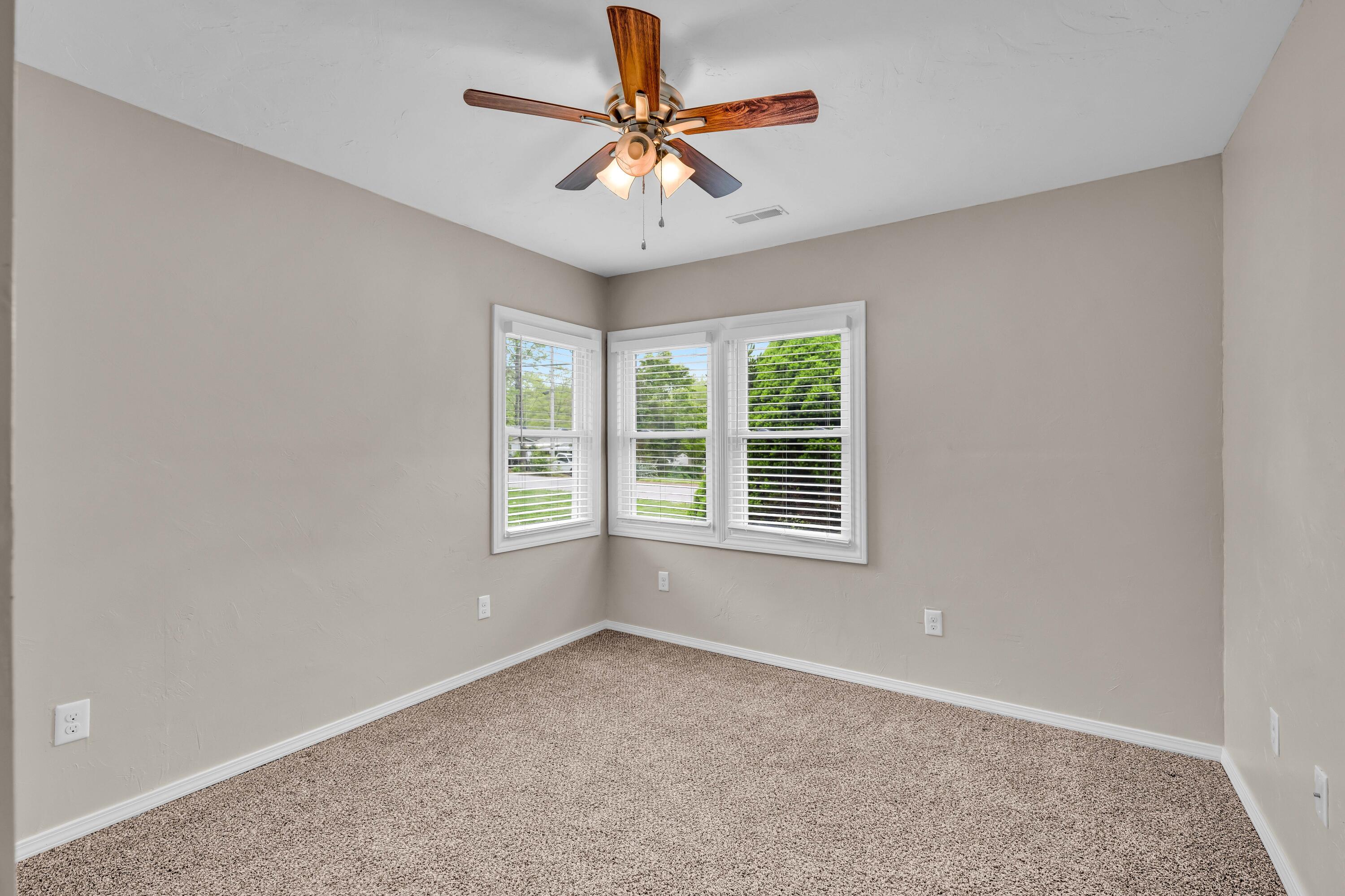 818 North Utah Street Property Photo 30