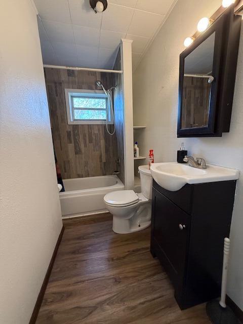 4390 State Route N Property Photo 7