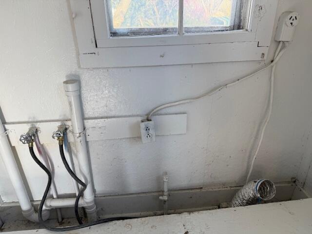 4390 State Route N Property Photo 10
