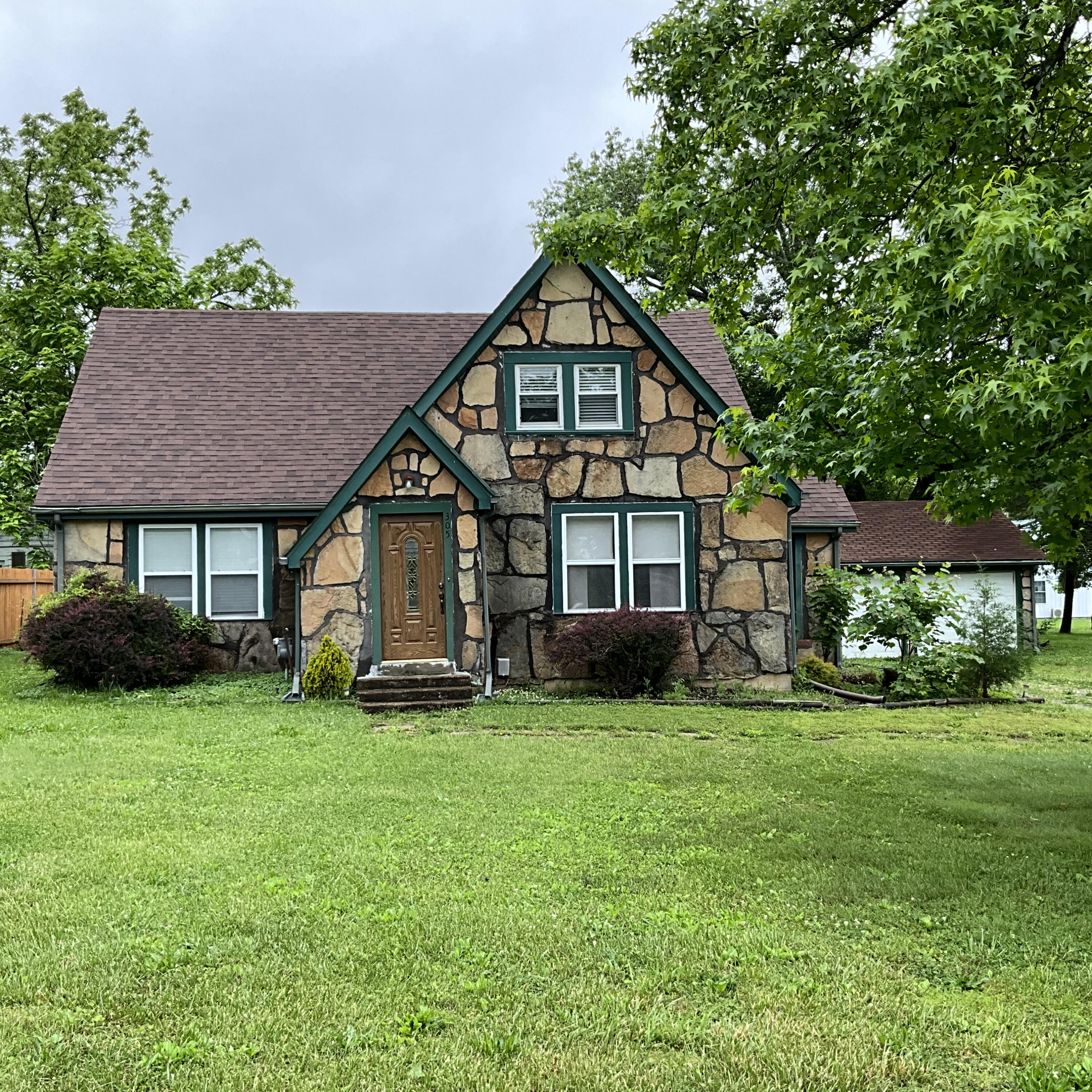 305 Pine Grove Road Property Photo 3
