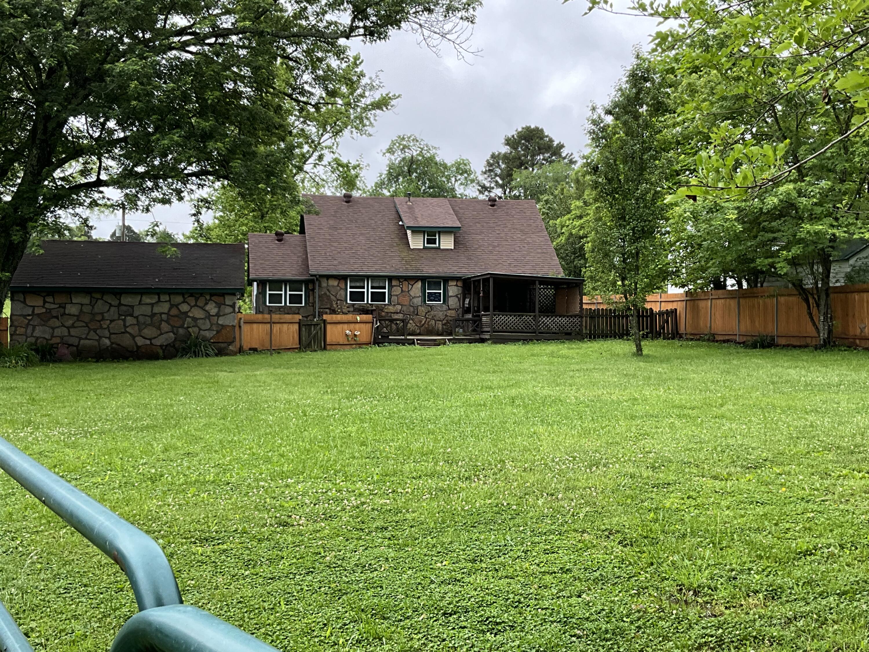 305 Pine Grove Road Property Photo 4