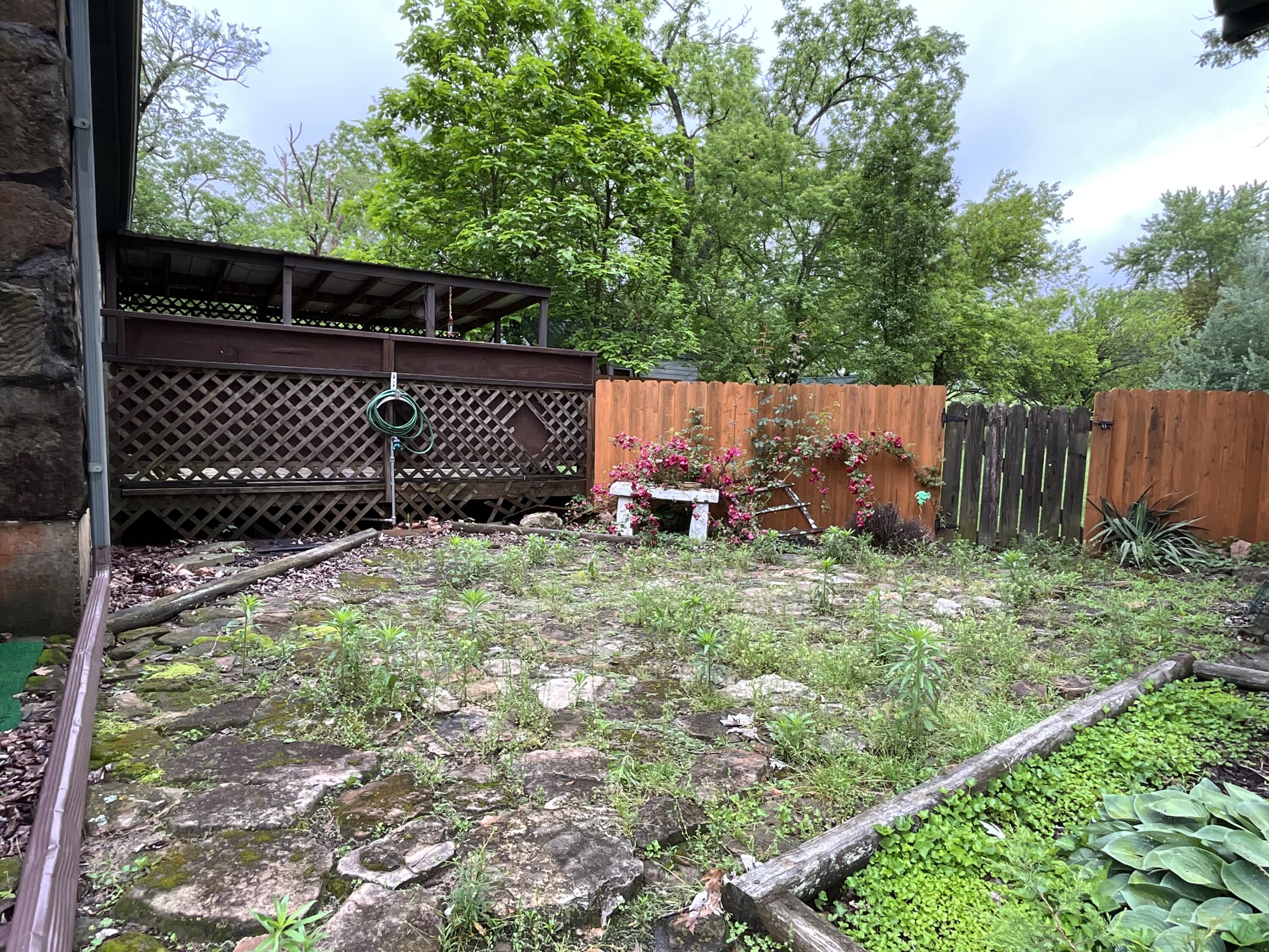 305 Pine Grove Road Property Photo 6