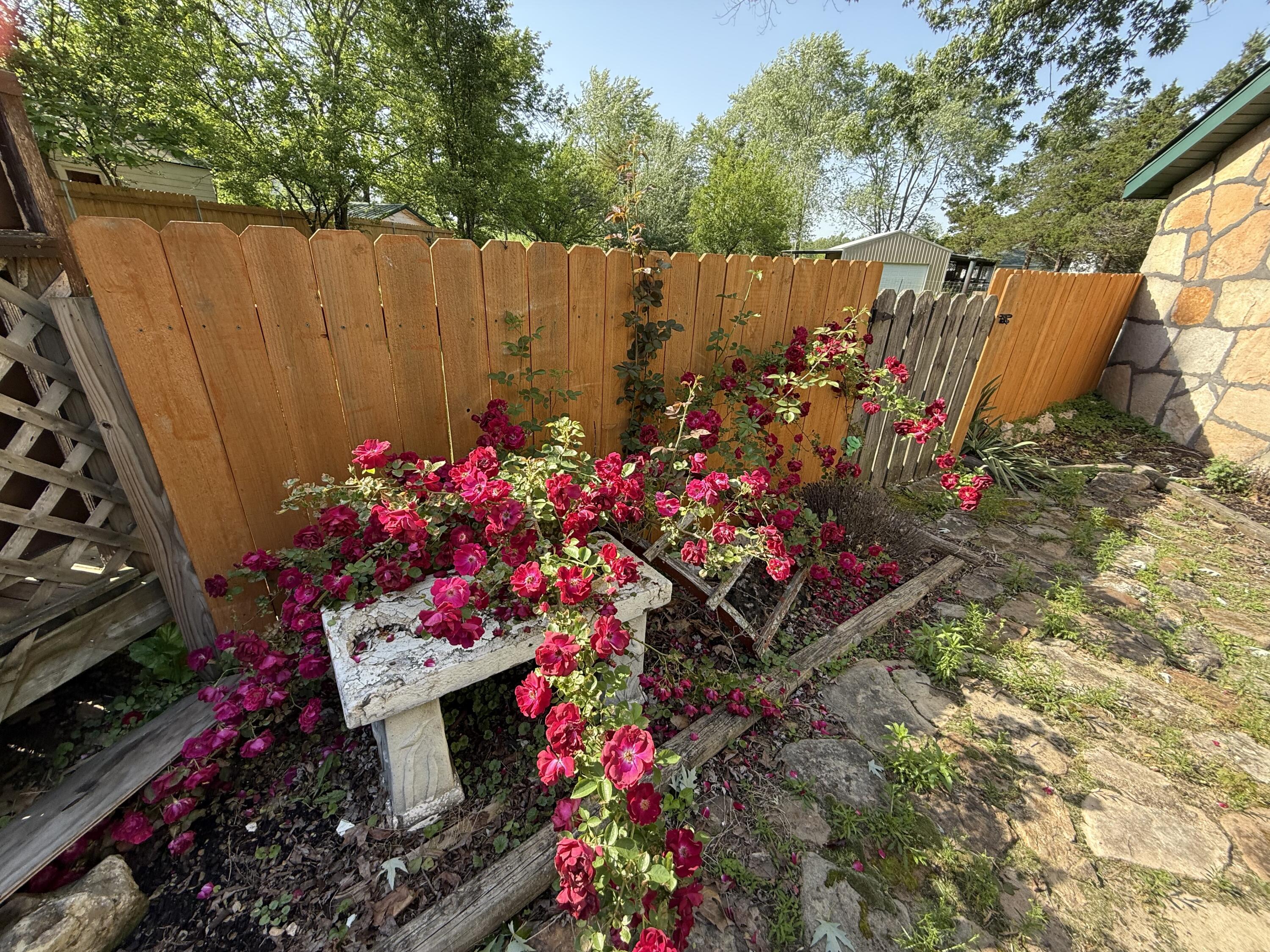 305 Pine Grove Road Property Photo 7