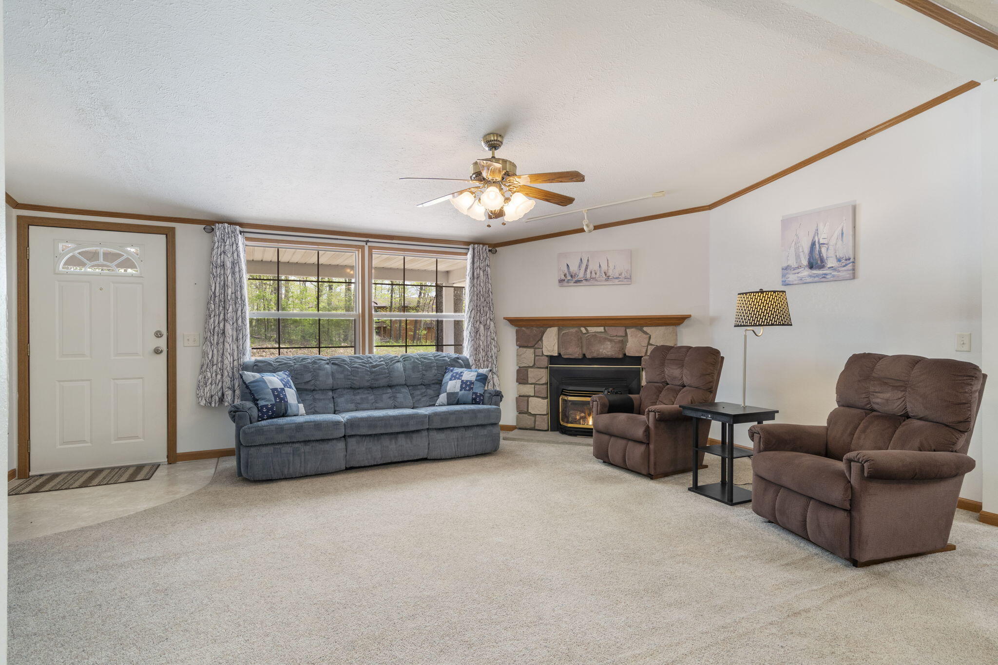23643 Falcon Lane Property Photo 7