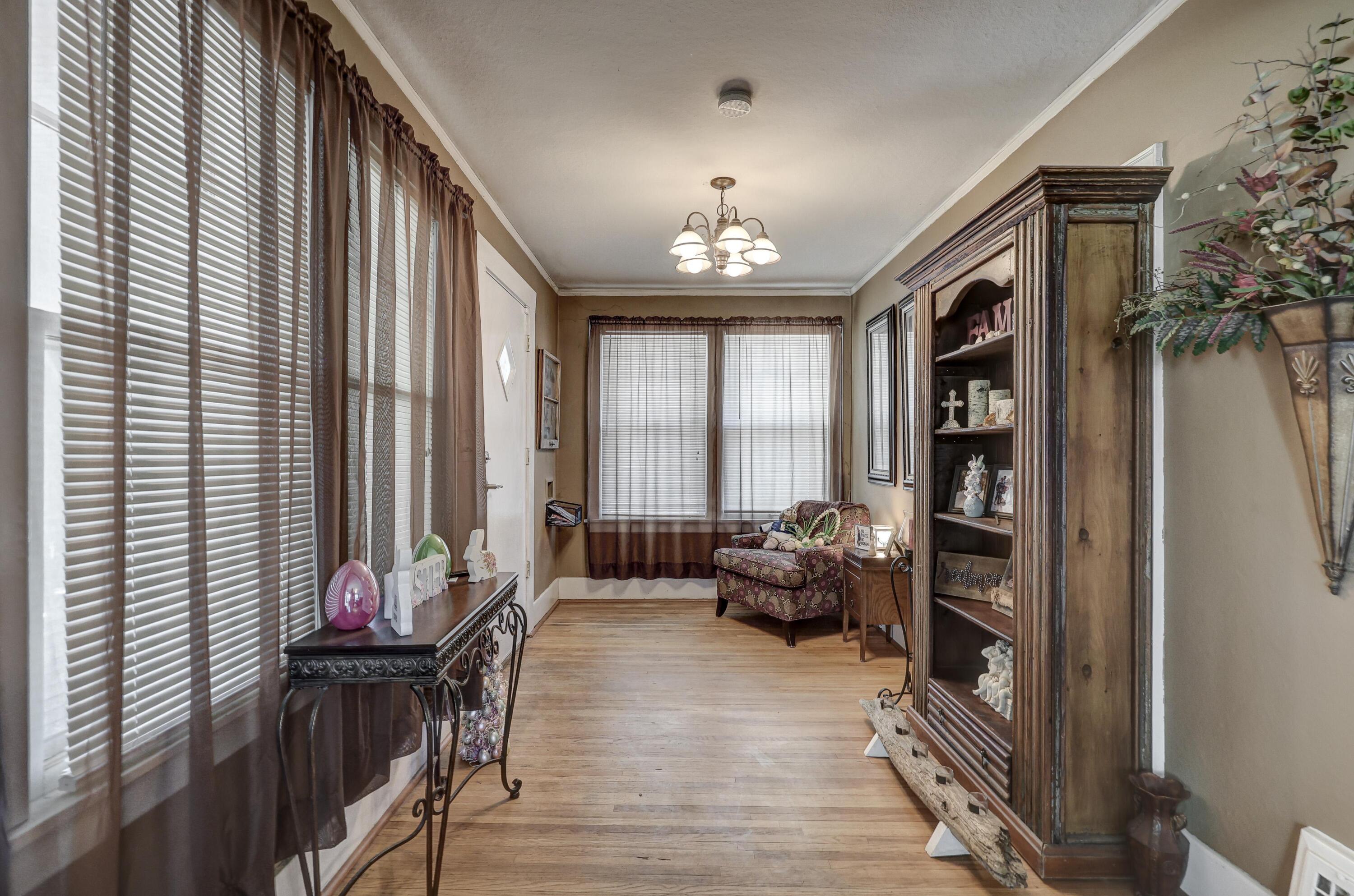 110 North Connor Avenue Property Photo 2