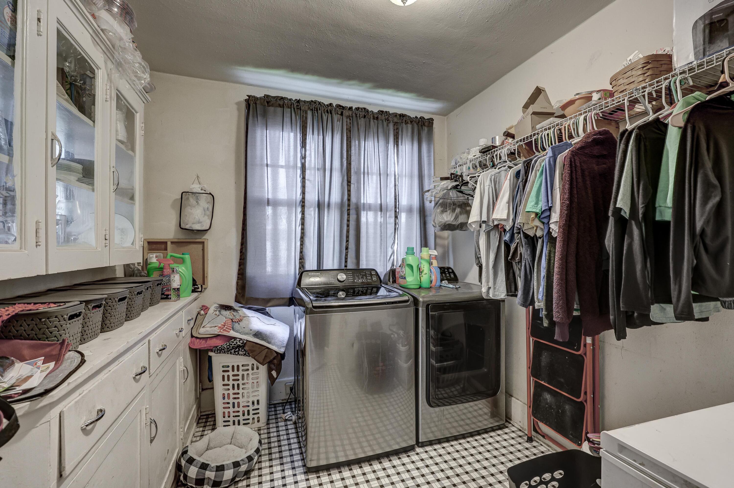 110 North Connor Avenue Property Photo 18